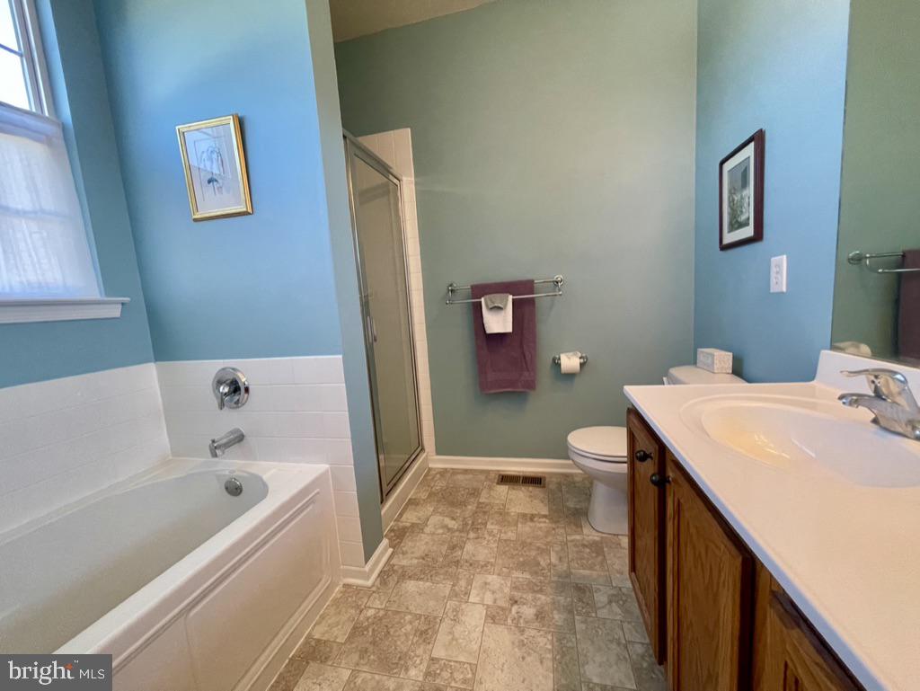 MEWS AT BAILEY STATION - Residential Lease