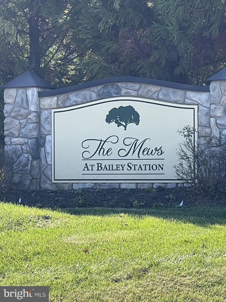 MEWS AT BAILEY STATION - Residential Lease