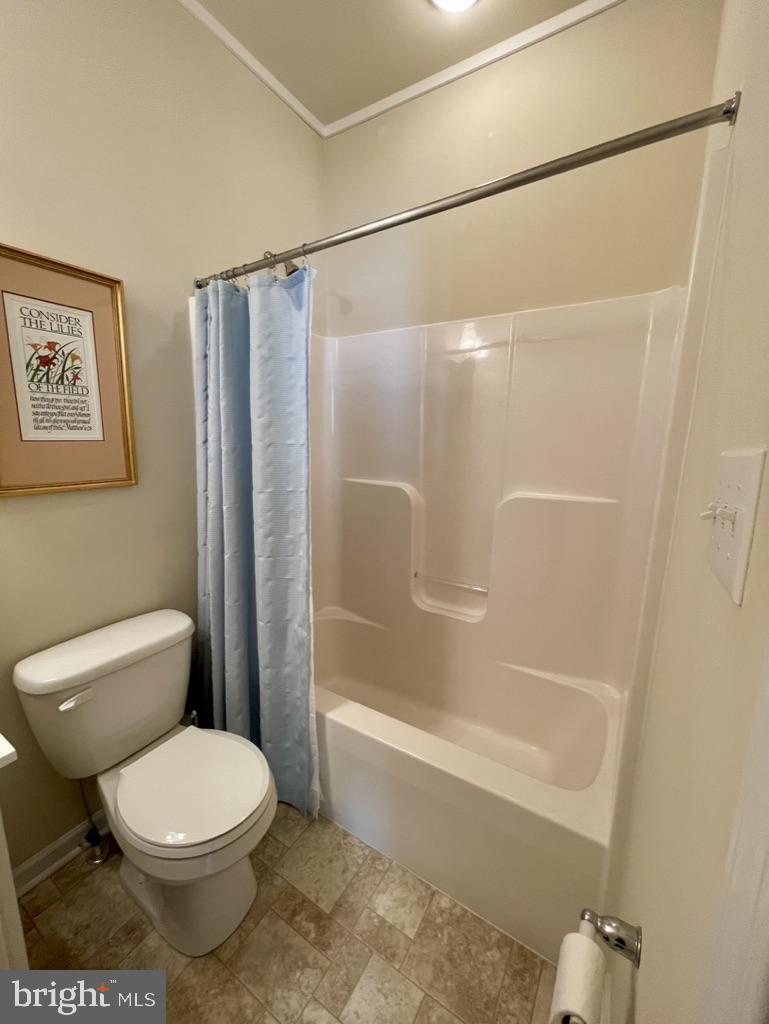 MEWS AT BAILEY STATION - Residential Lease