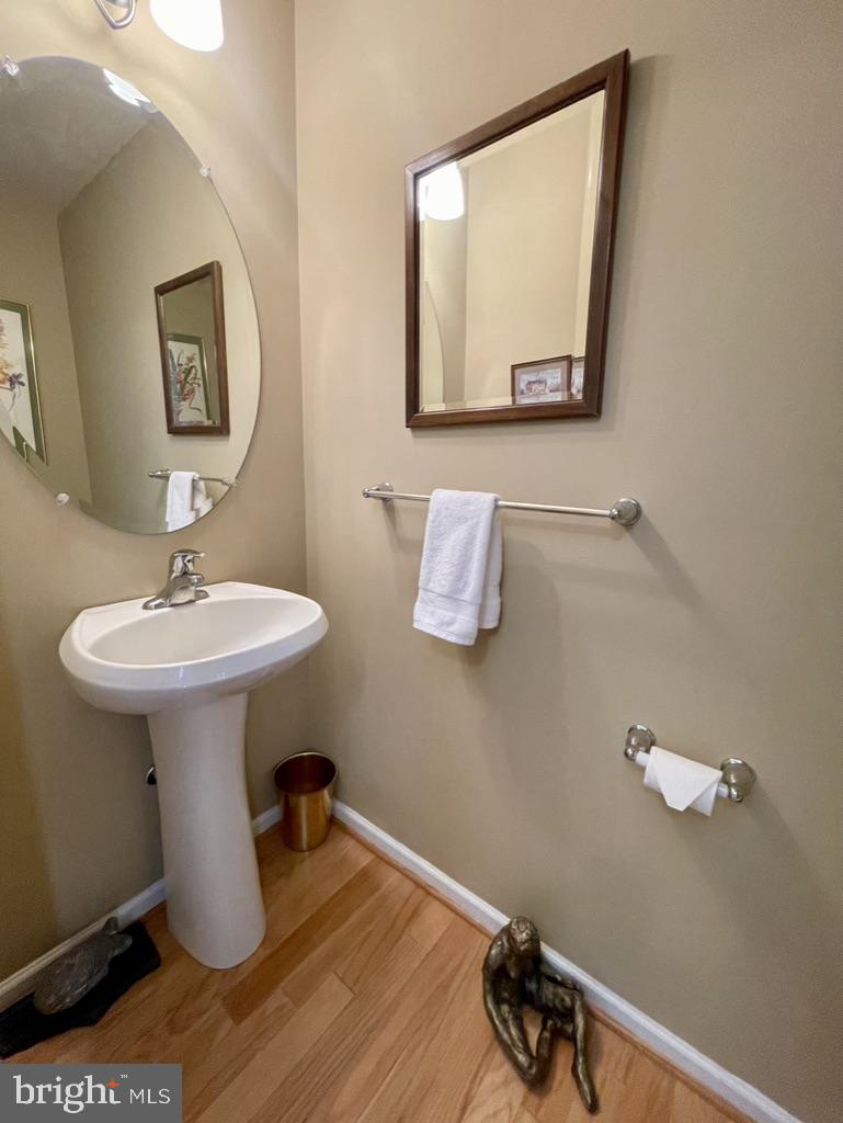 MEWS AT BAILEY STATION - Residential Lease