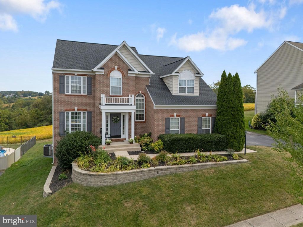 Photo of 7503 Grand Lake Drive, SEVEN VALLEYS, PA 17360 (MLS # PAYK2090098)