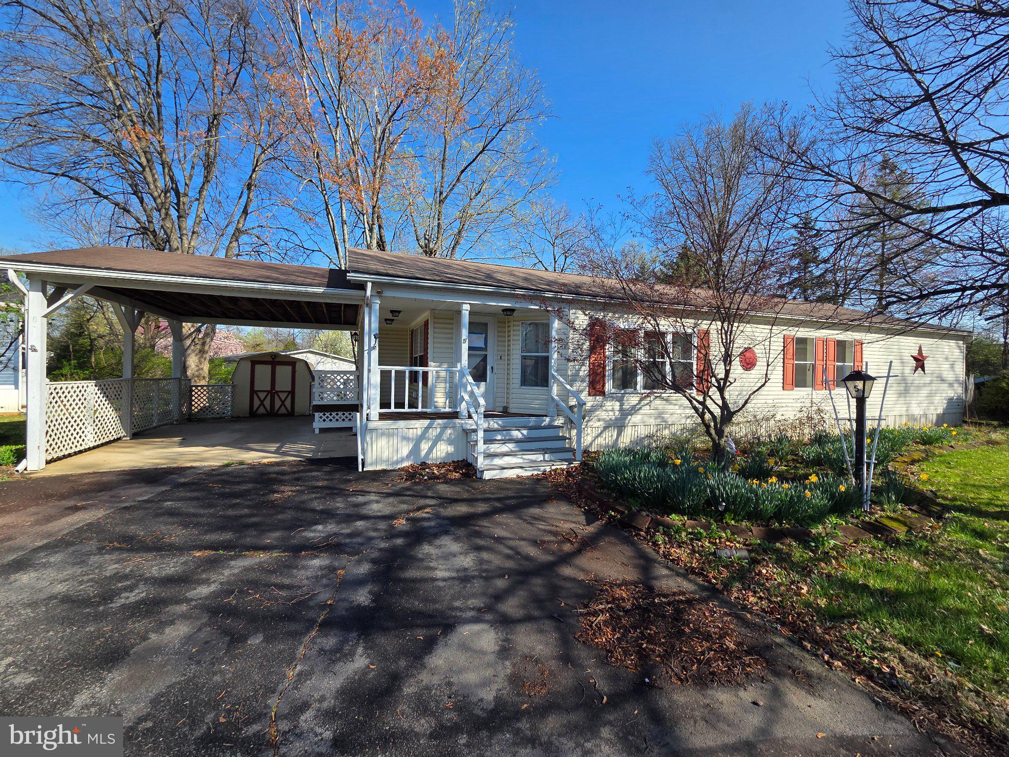 MELODYLAKESCNTRYCLUB - Residential