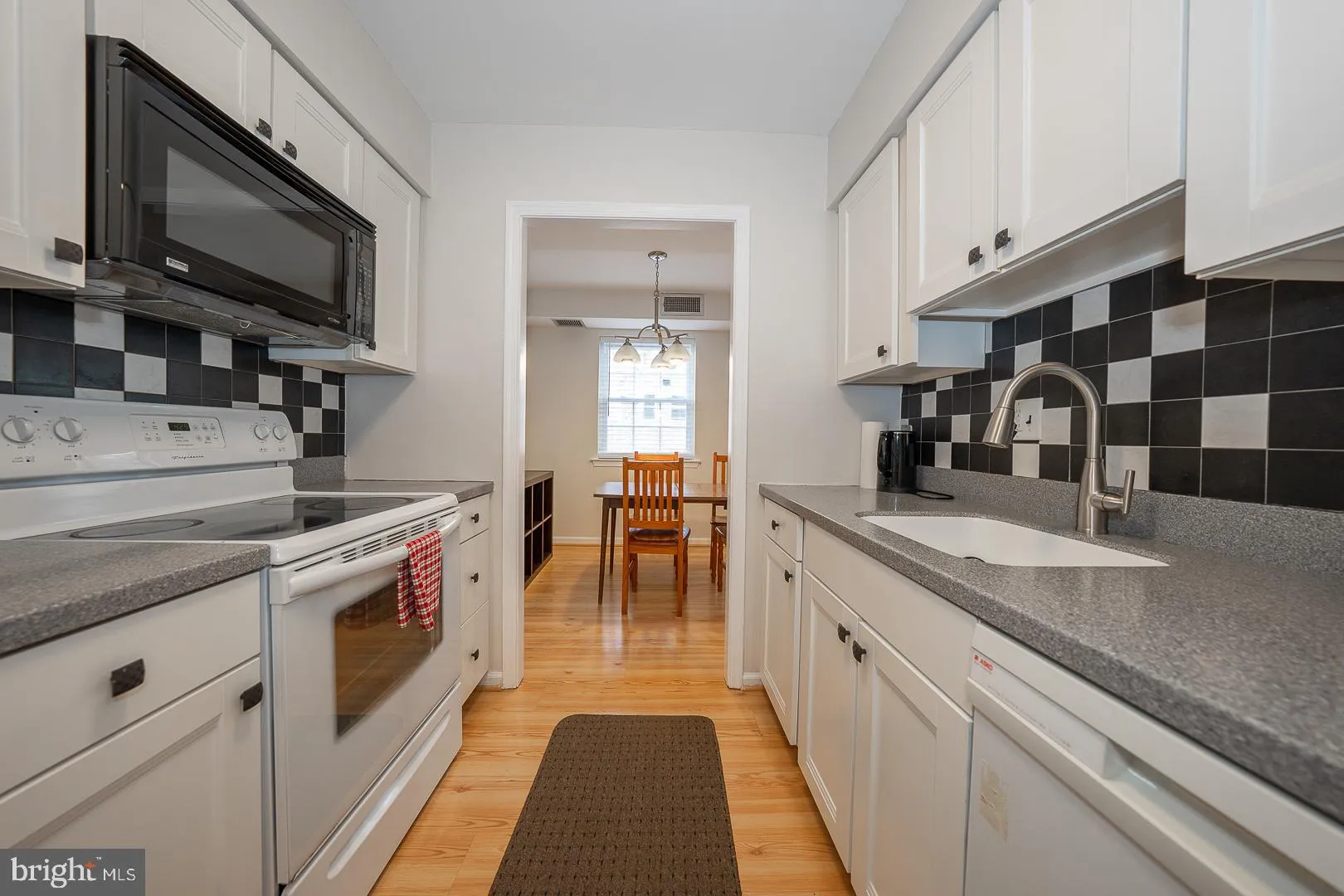 Bryn Mawr, Pennsylvania 19010, United States, 2 Bedrooms Bedrooms, ,2 BathroomsBathrooms,Residential,Active,96898