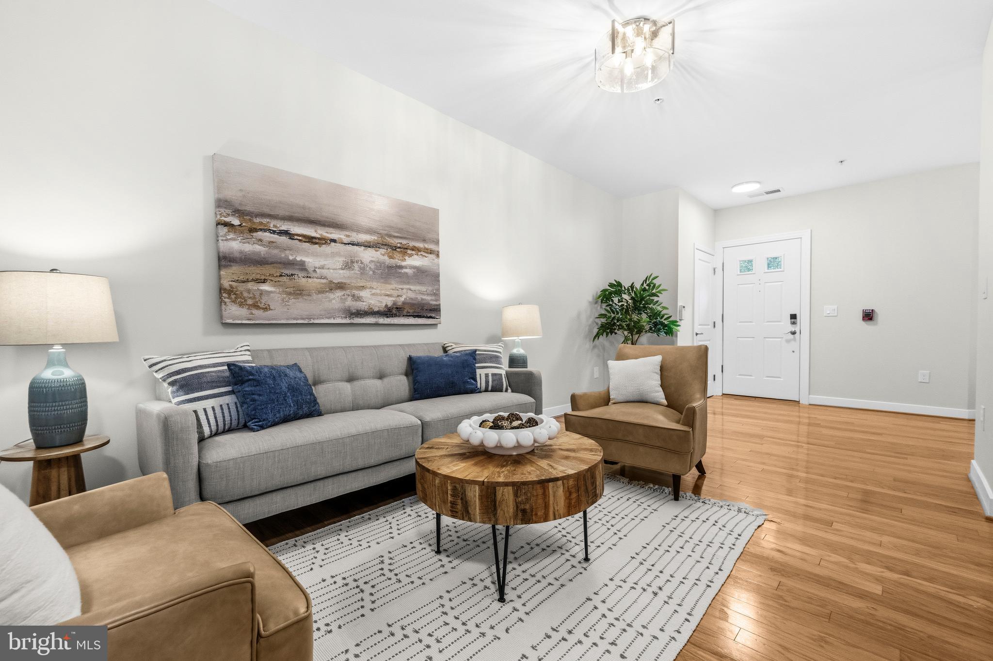VISTA ON COURTHOUSE - Residential