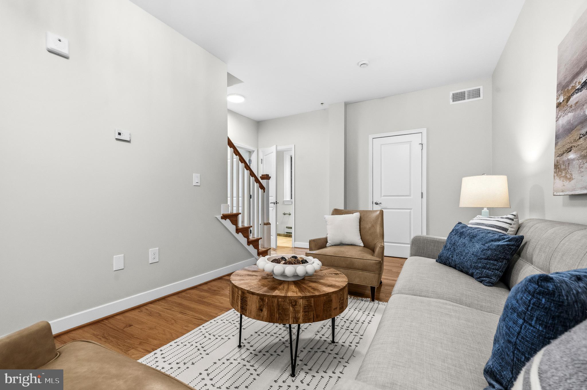 VISTA ON COURTHOUSE - Residential