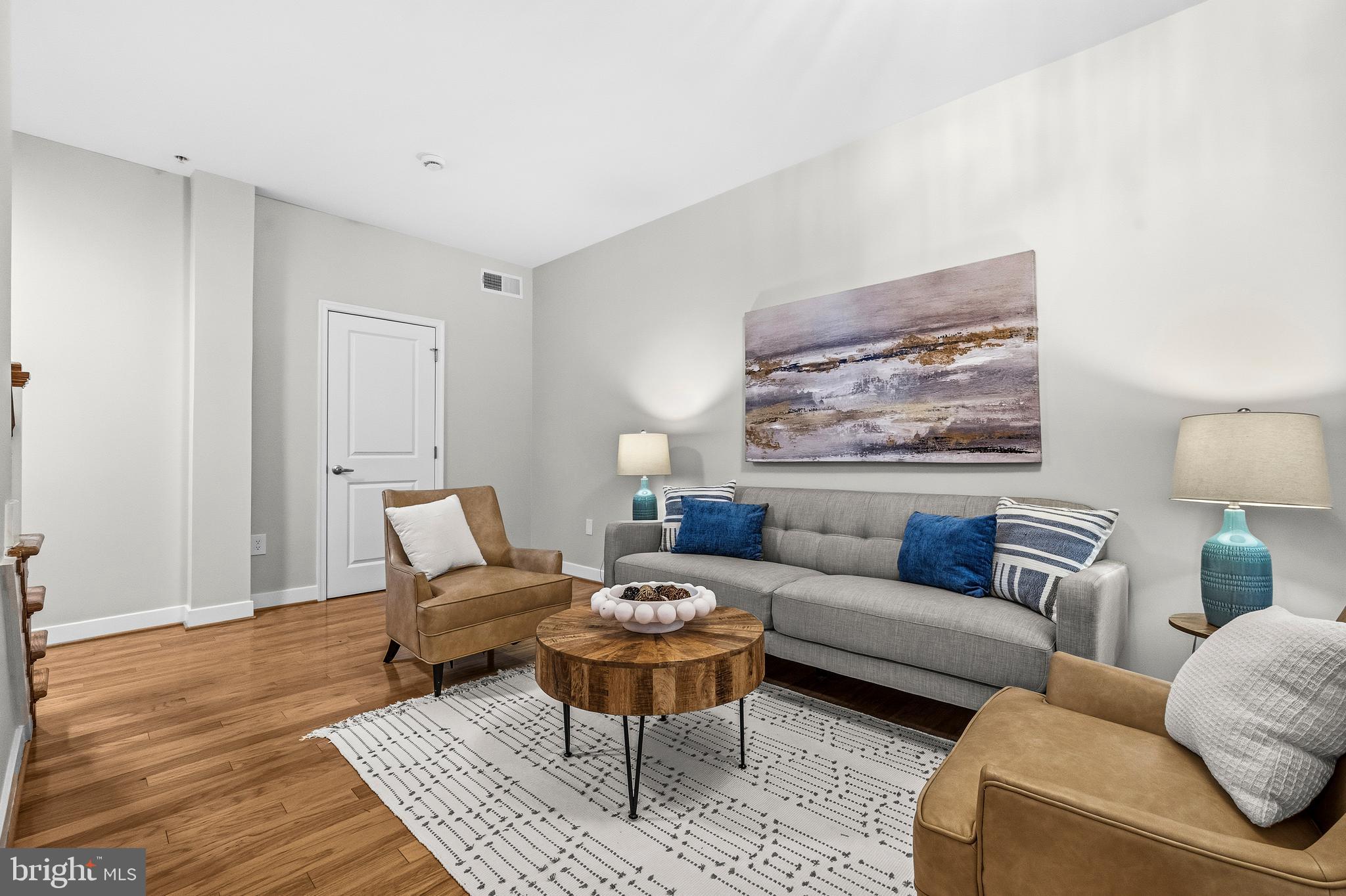 VISTA ON COURTHOUSE - Residential