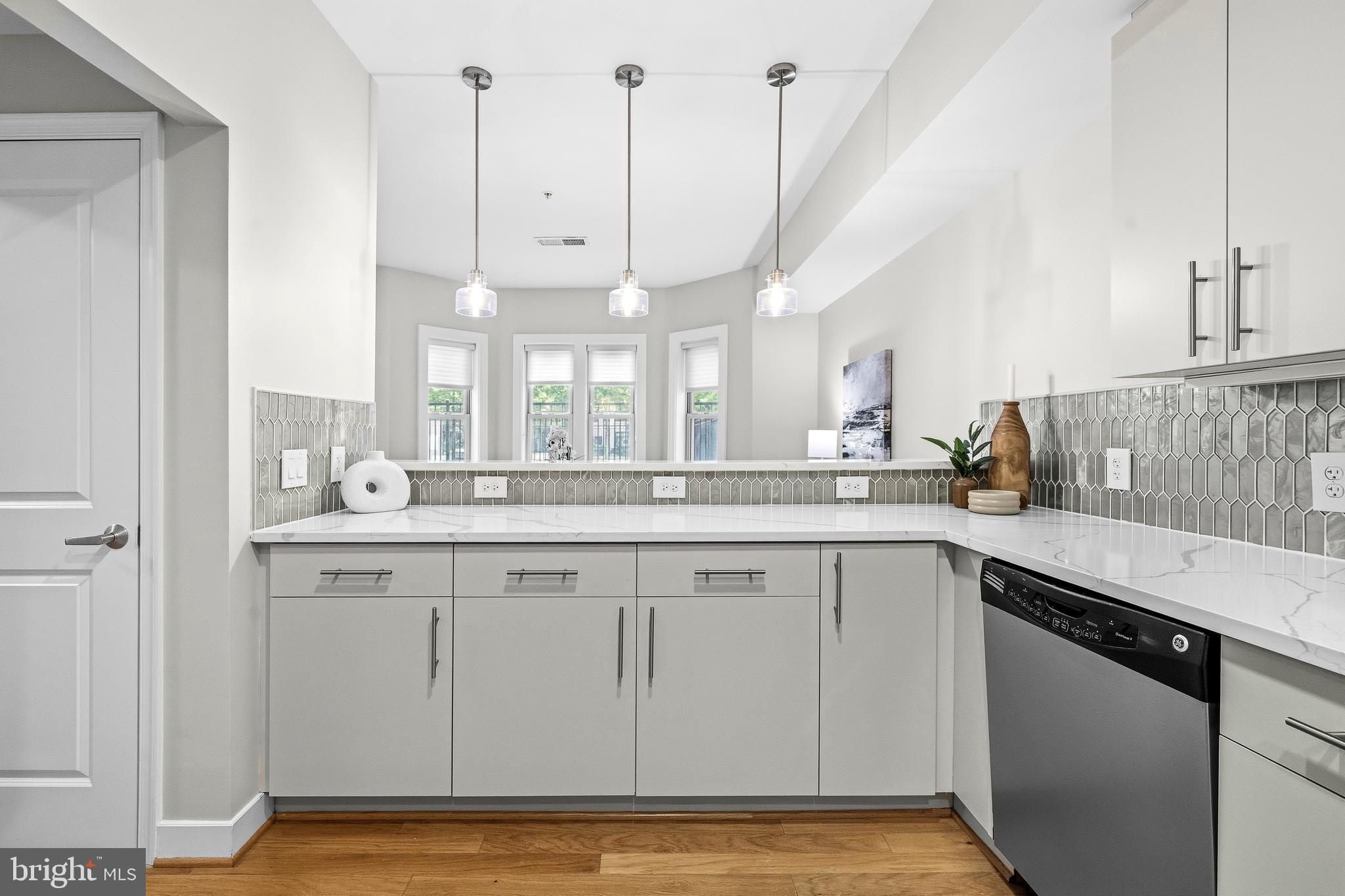 VISTA ON COURTHOUSE - Residential