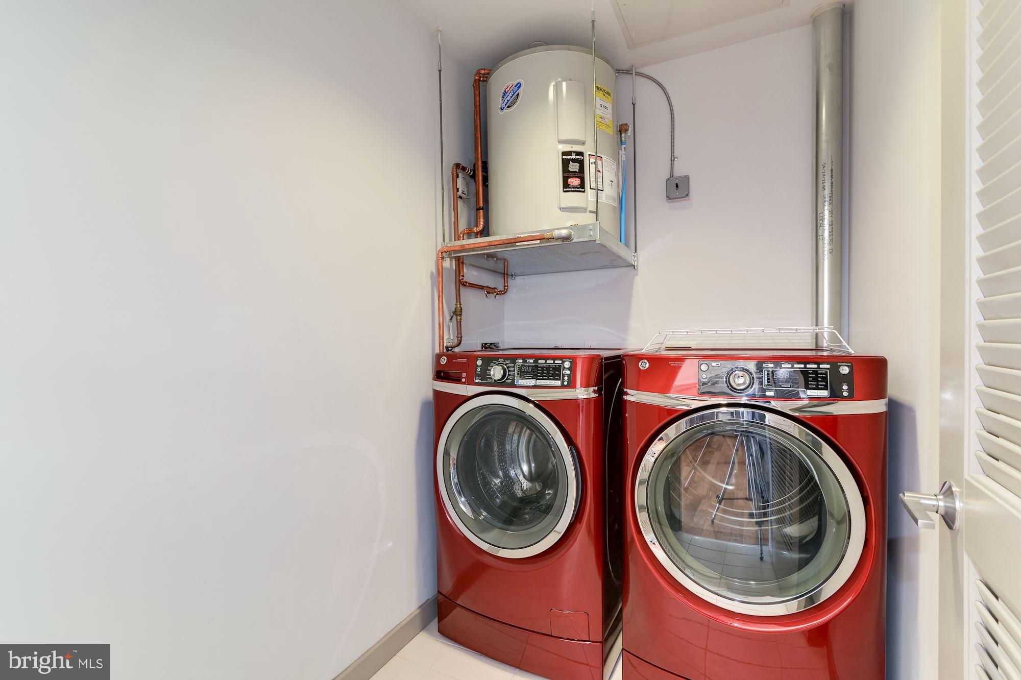 WASHINGTON SQ - Residential Lease