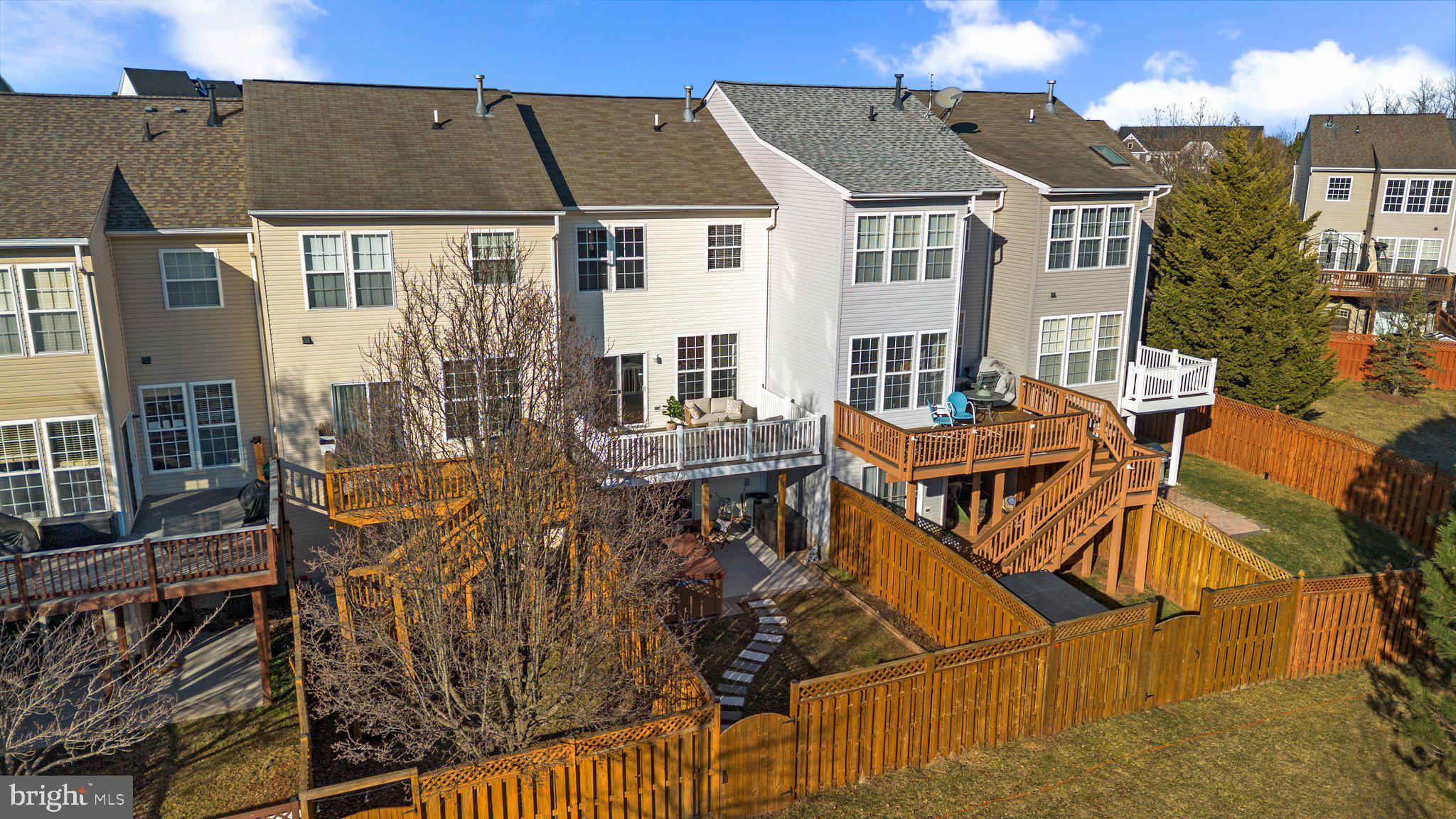 WHITTIER POND - Residential