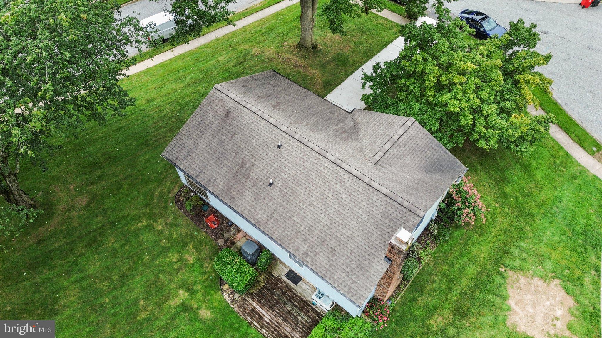 1403 MARLOW COURT