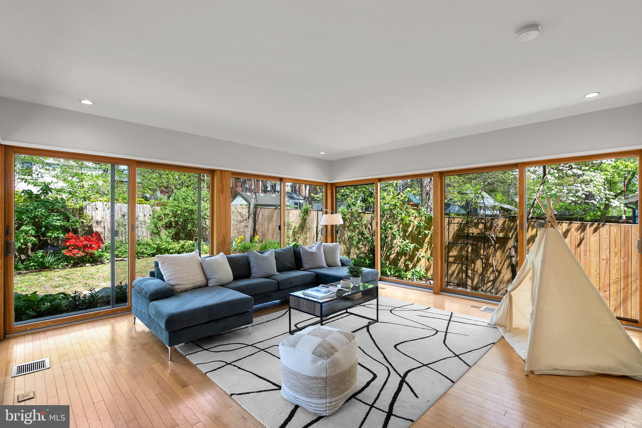 TAKOMA PARK - Residential