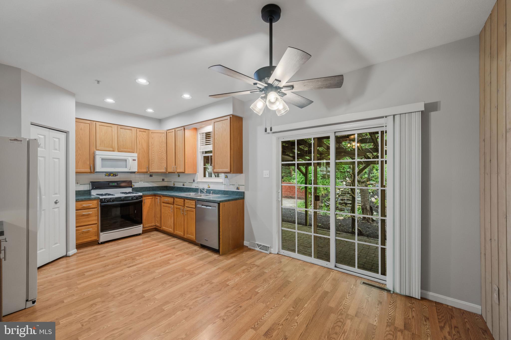 REMVIEW - Residential