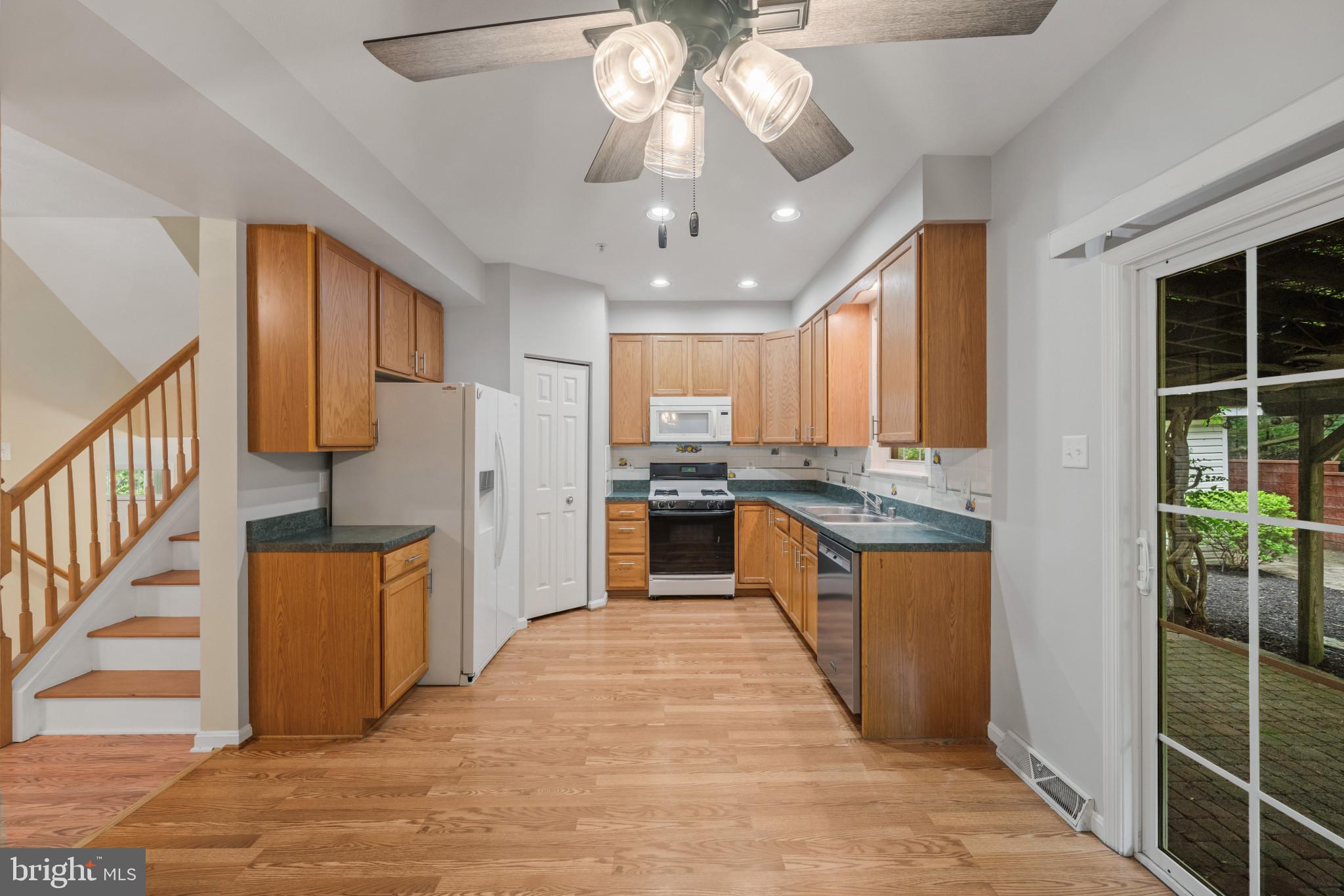 REMVIEW - Residential