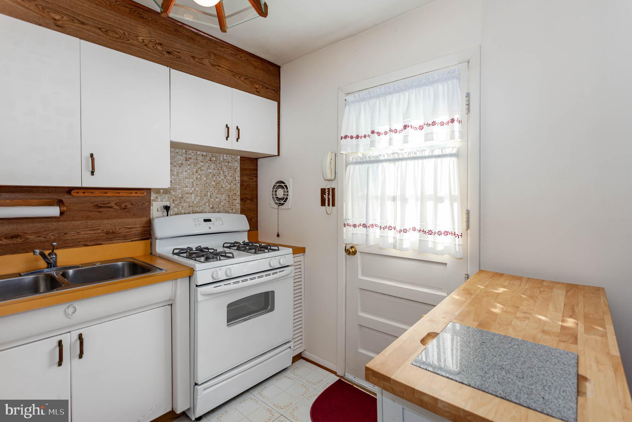 GLENSIDE PARK - Residential