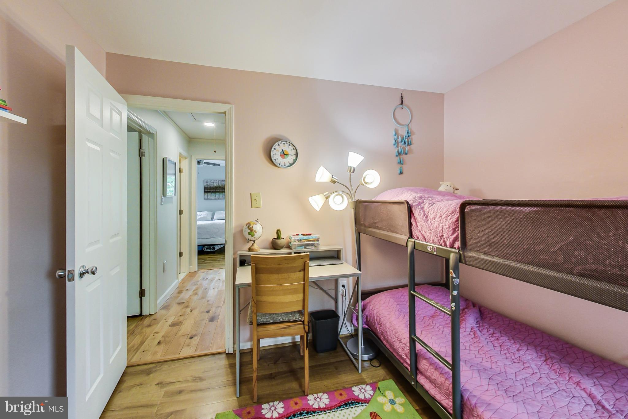 OAKTON CLOISTERS - Residential