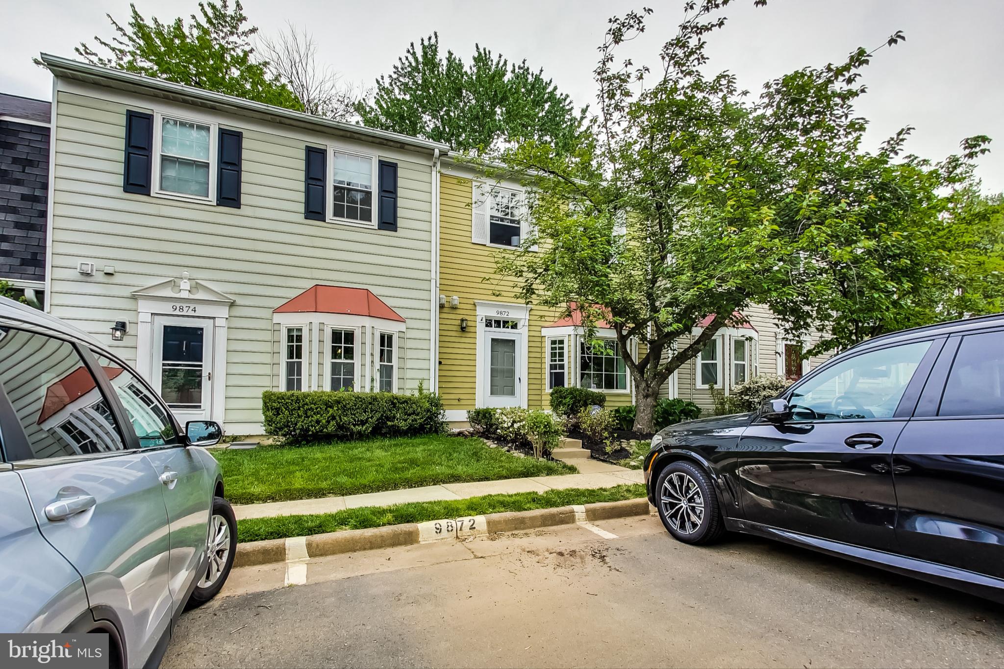 OAKTON CLOISTERS - Residential