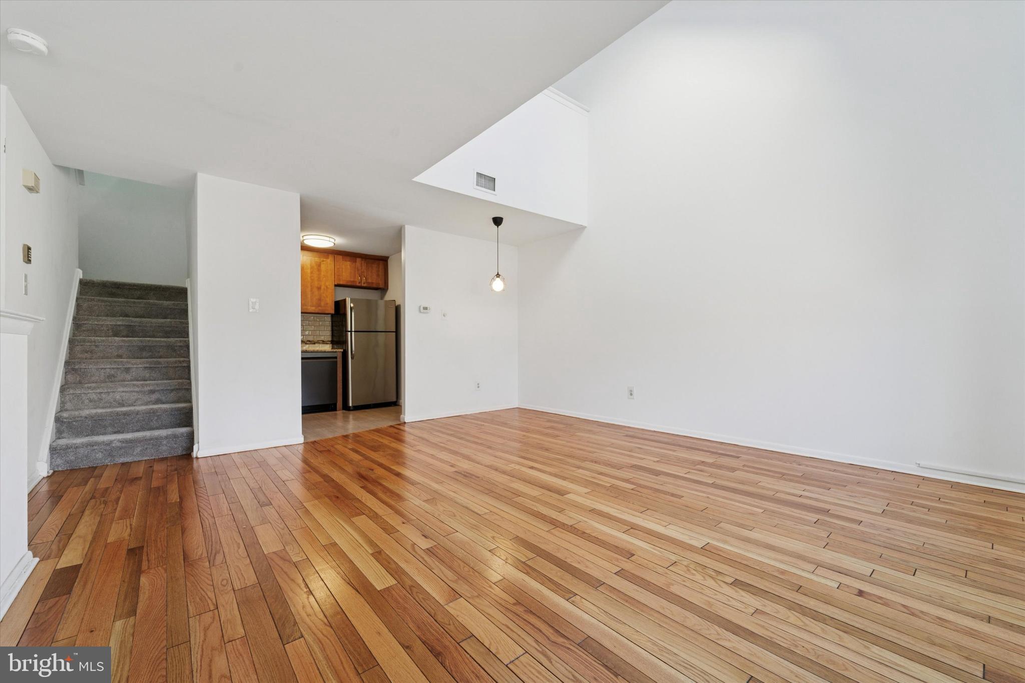 ART MUSEUM AREA - Residential