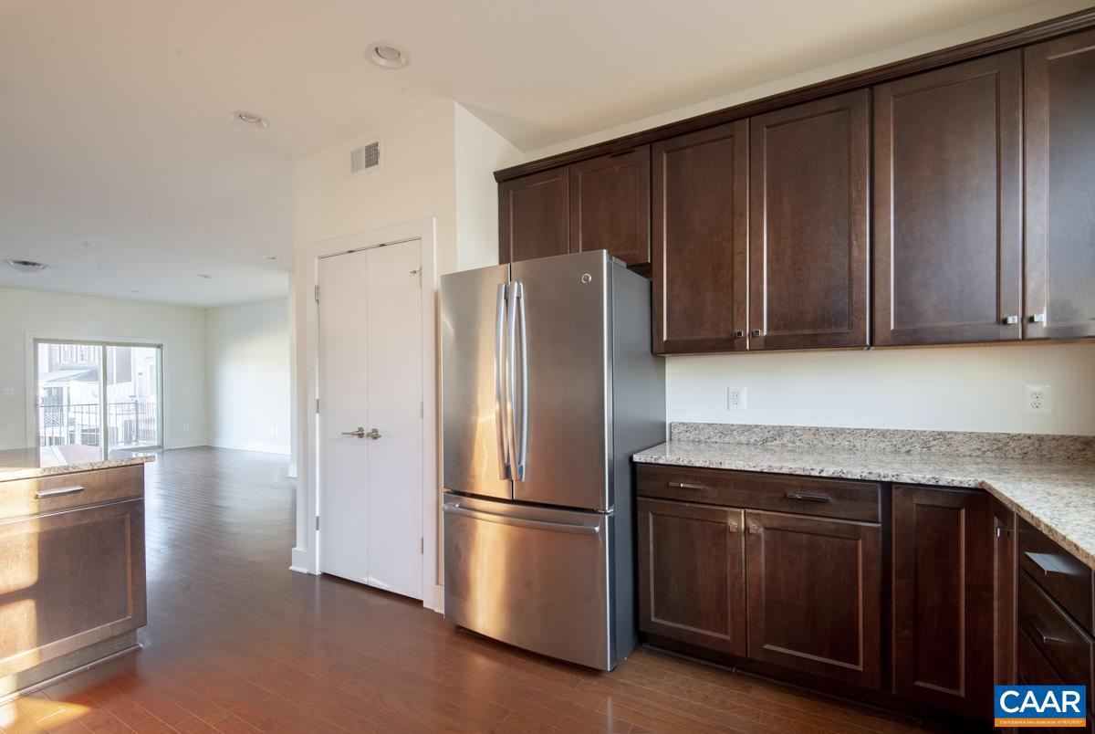 OLD TRAIL - Residential Lease