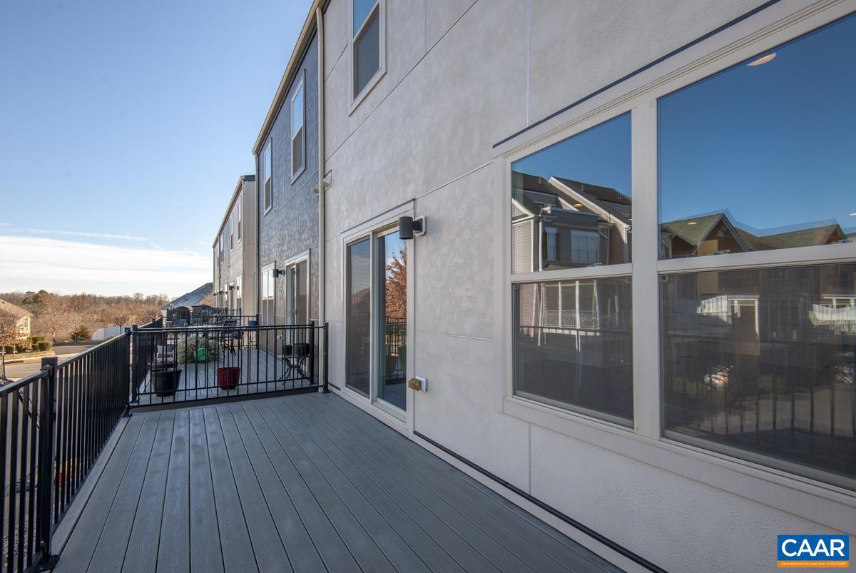 OLD TRAIL - Residential Lease