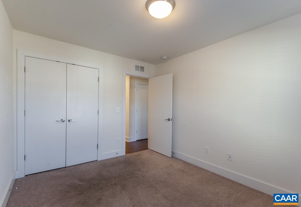 OLD TRAIL - Residential Lease