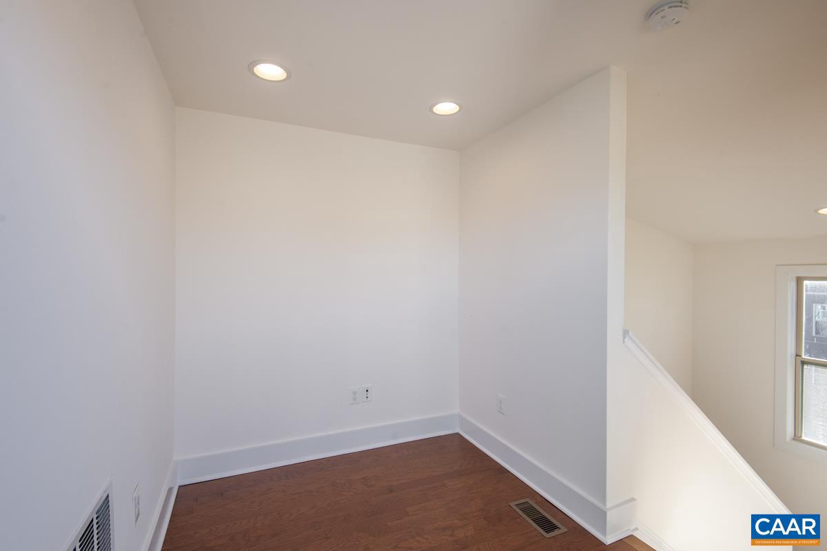 OLD TRAIL - Residential Lease