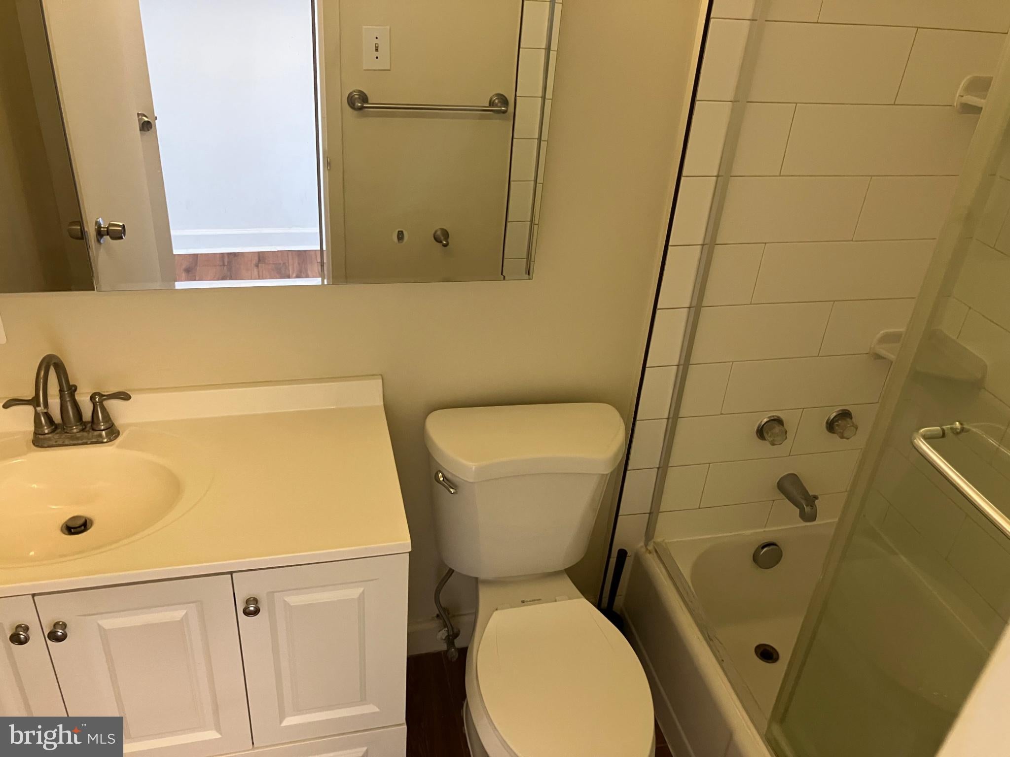 1011 ARLINGTON BOULEVARD 833