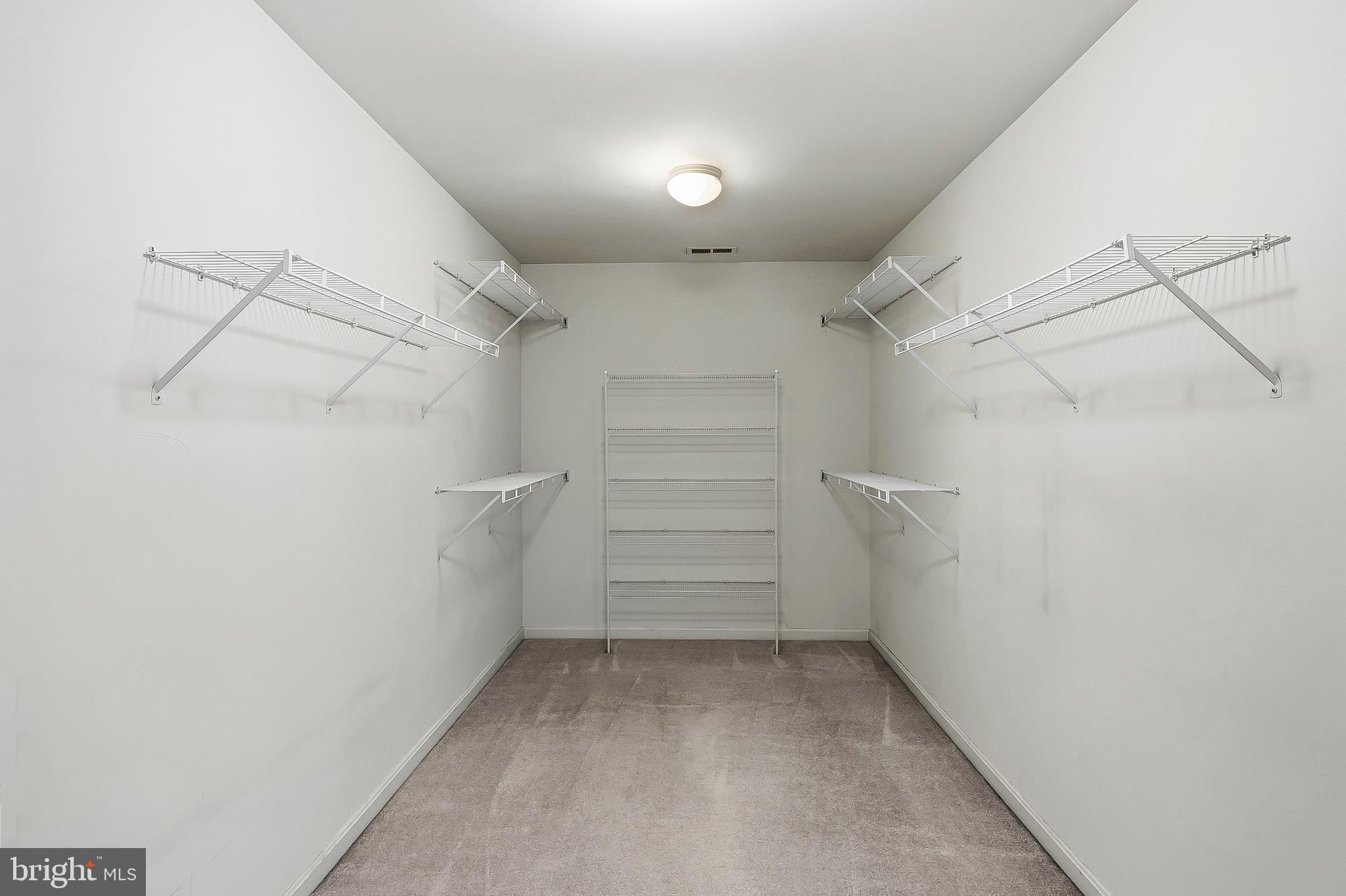 AVALON SHORES - Residential