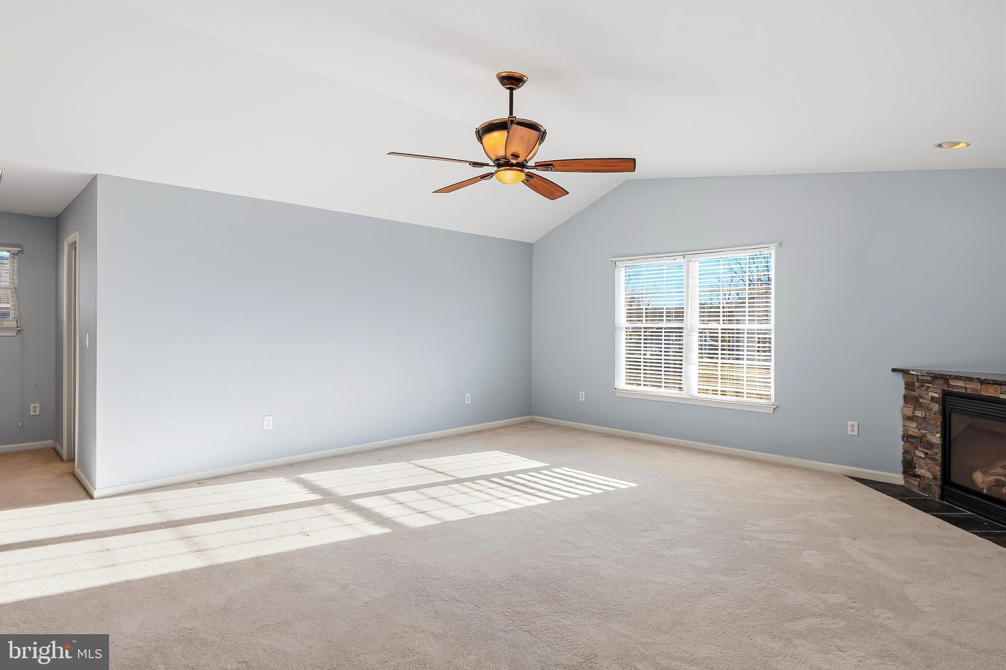 AVALON SHORES - Residential