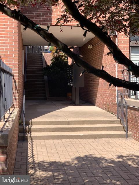 MOUNT VERNON PLACE HISTORIC DISTRICT - Residential Lease