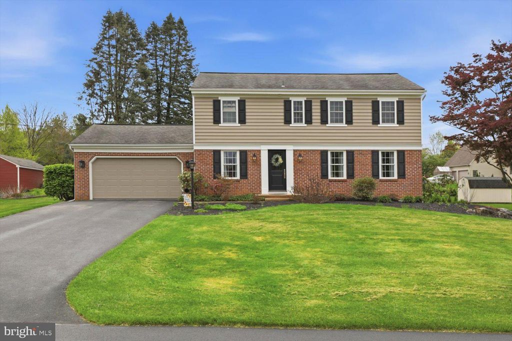 Photo of 2182 Veumont Drive, LANCASTER, PA 17601 (MLS # PALA2085184)