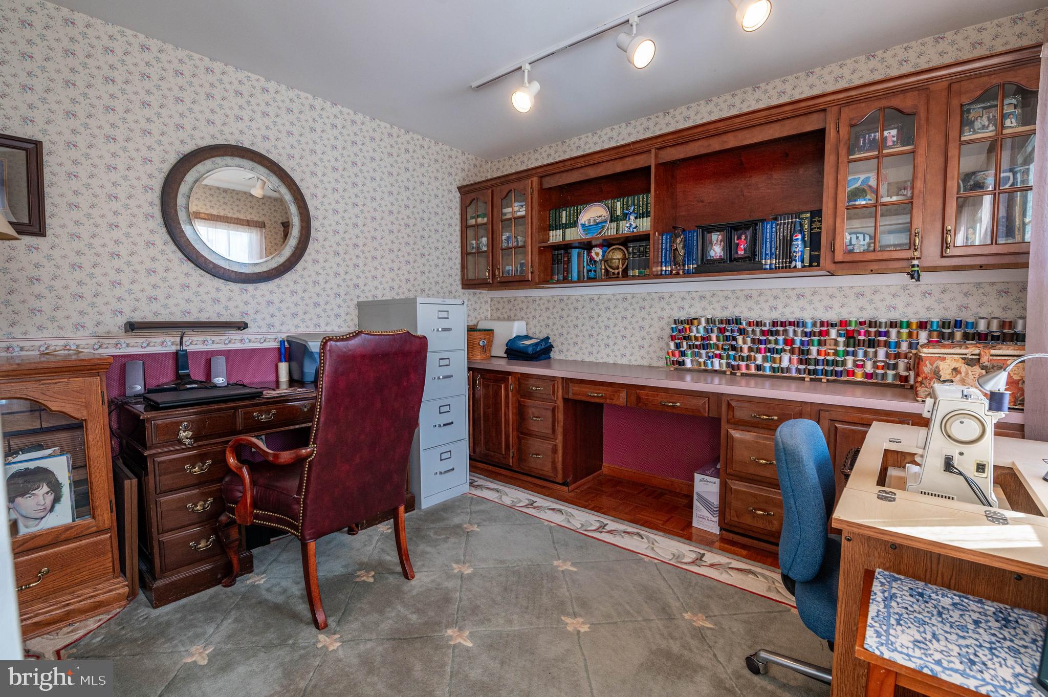 RAMBLEWOOD - Residential