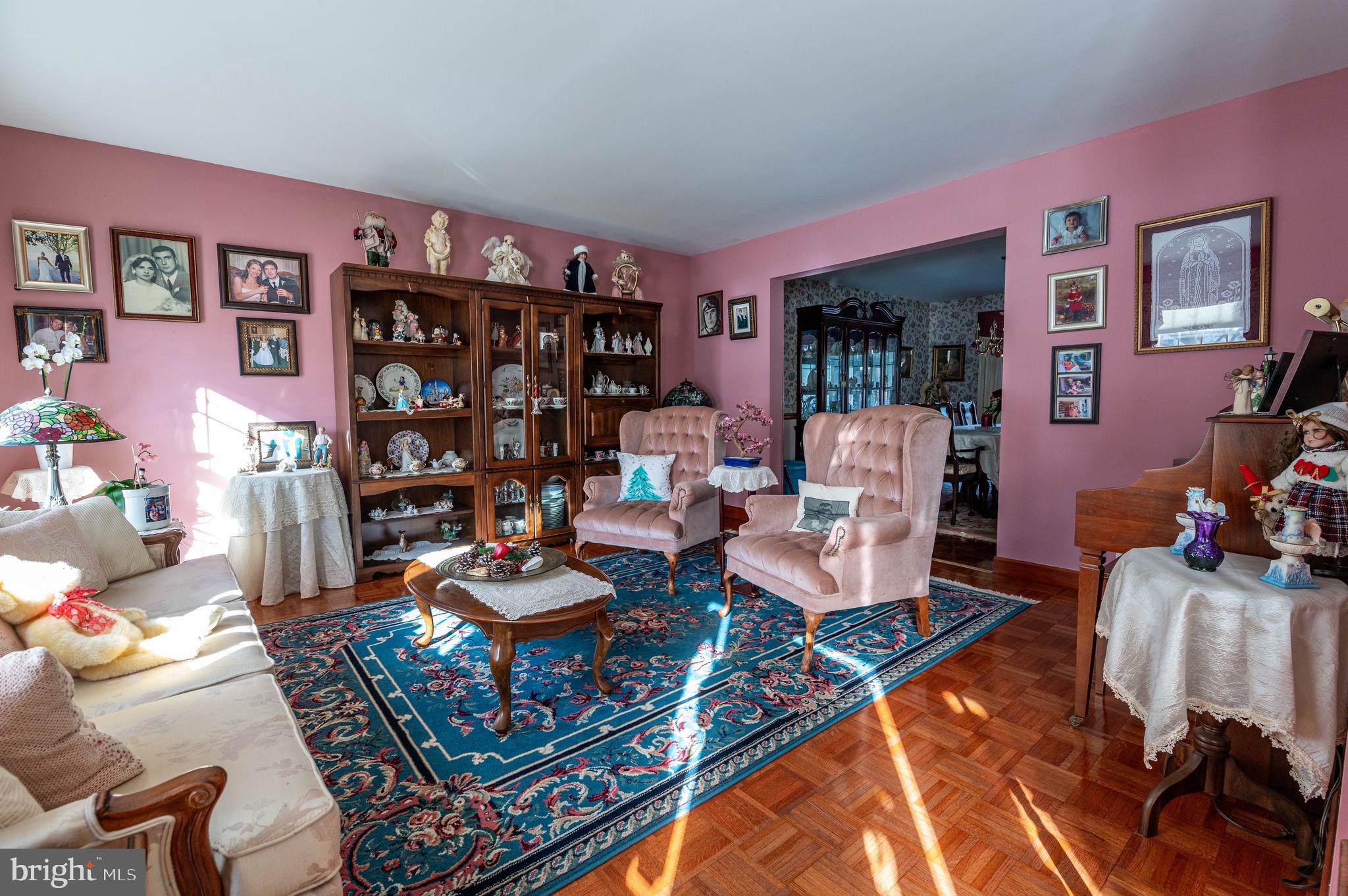 RAMBLEWOOD - Residential