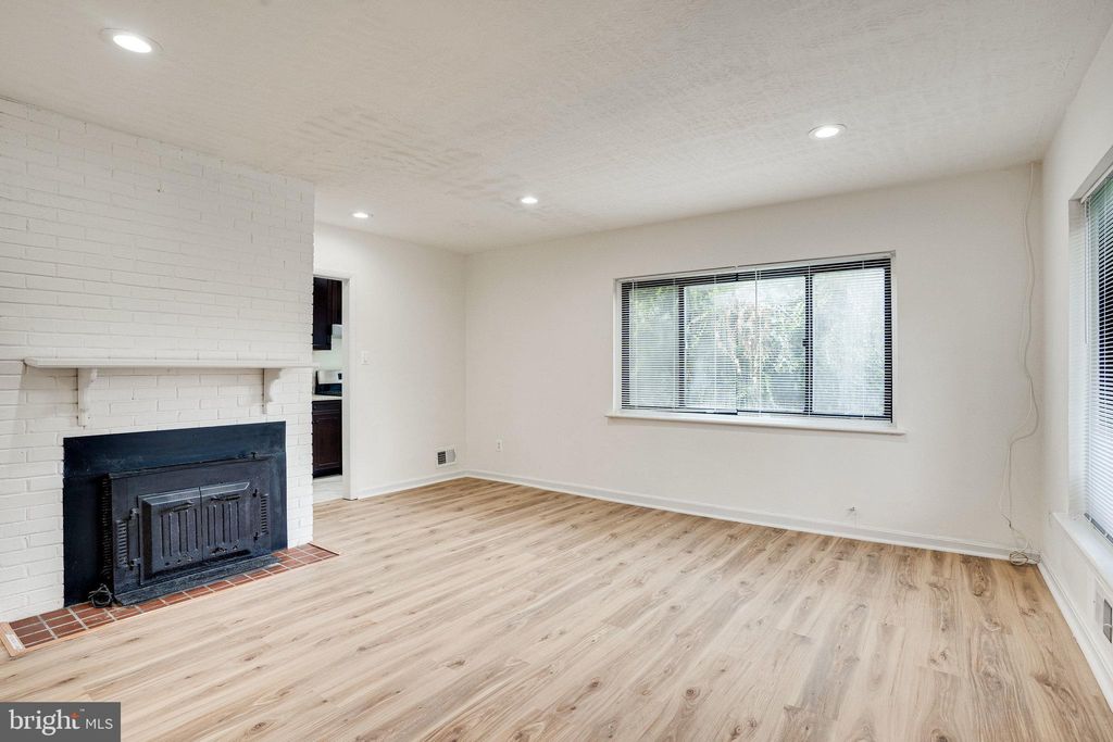 Photo of 4930 19th Street N, ARLINGTON, VA 22207 (MLS # VAAR2065192)
