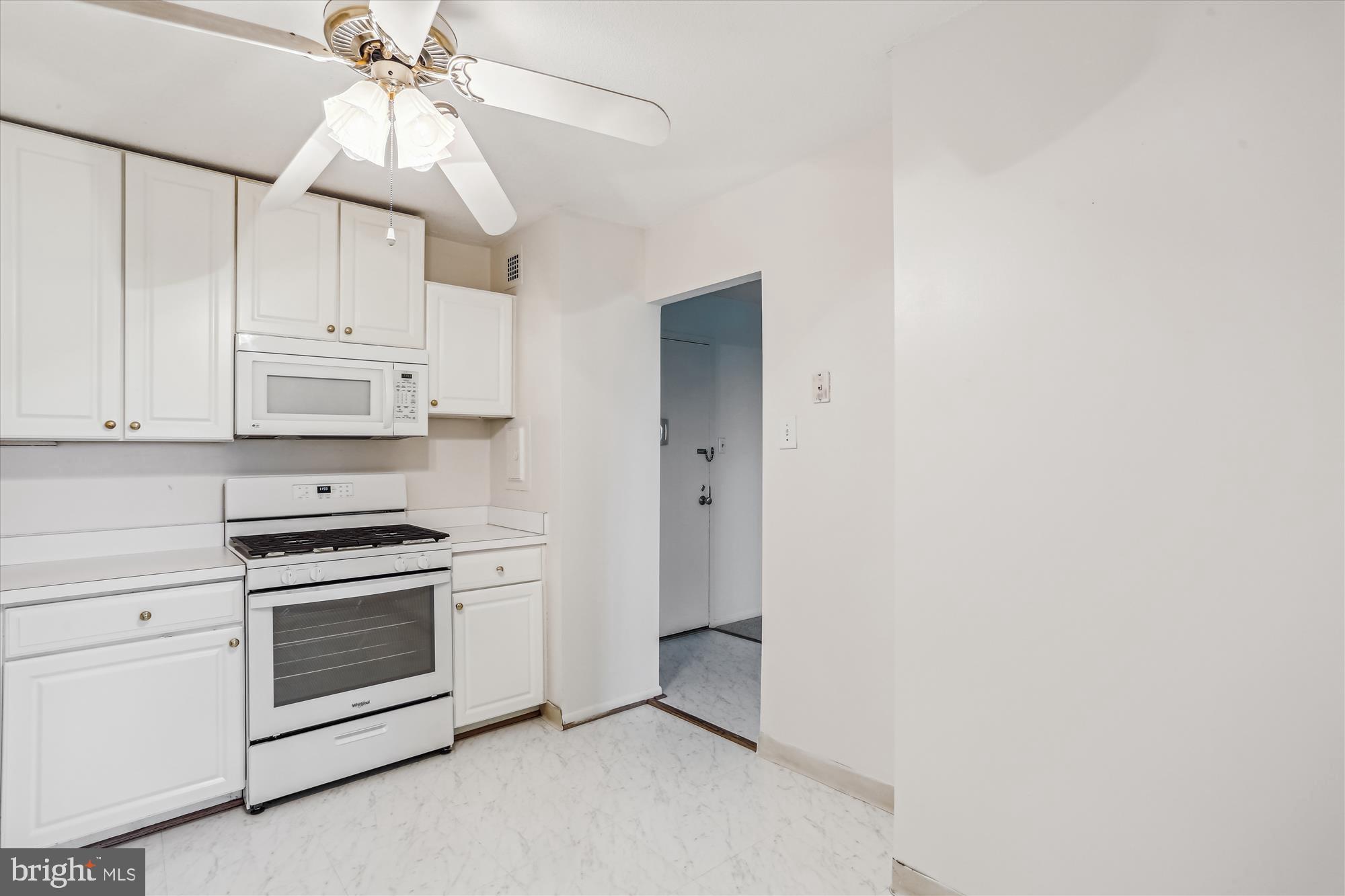 UNIVERSITY TOWERS CODM - Residential