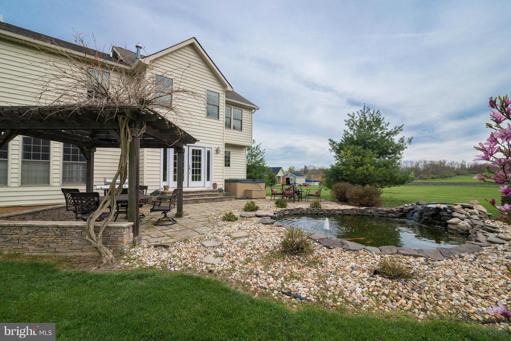 LOST ROAD ESTATES - Residential