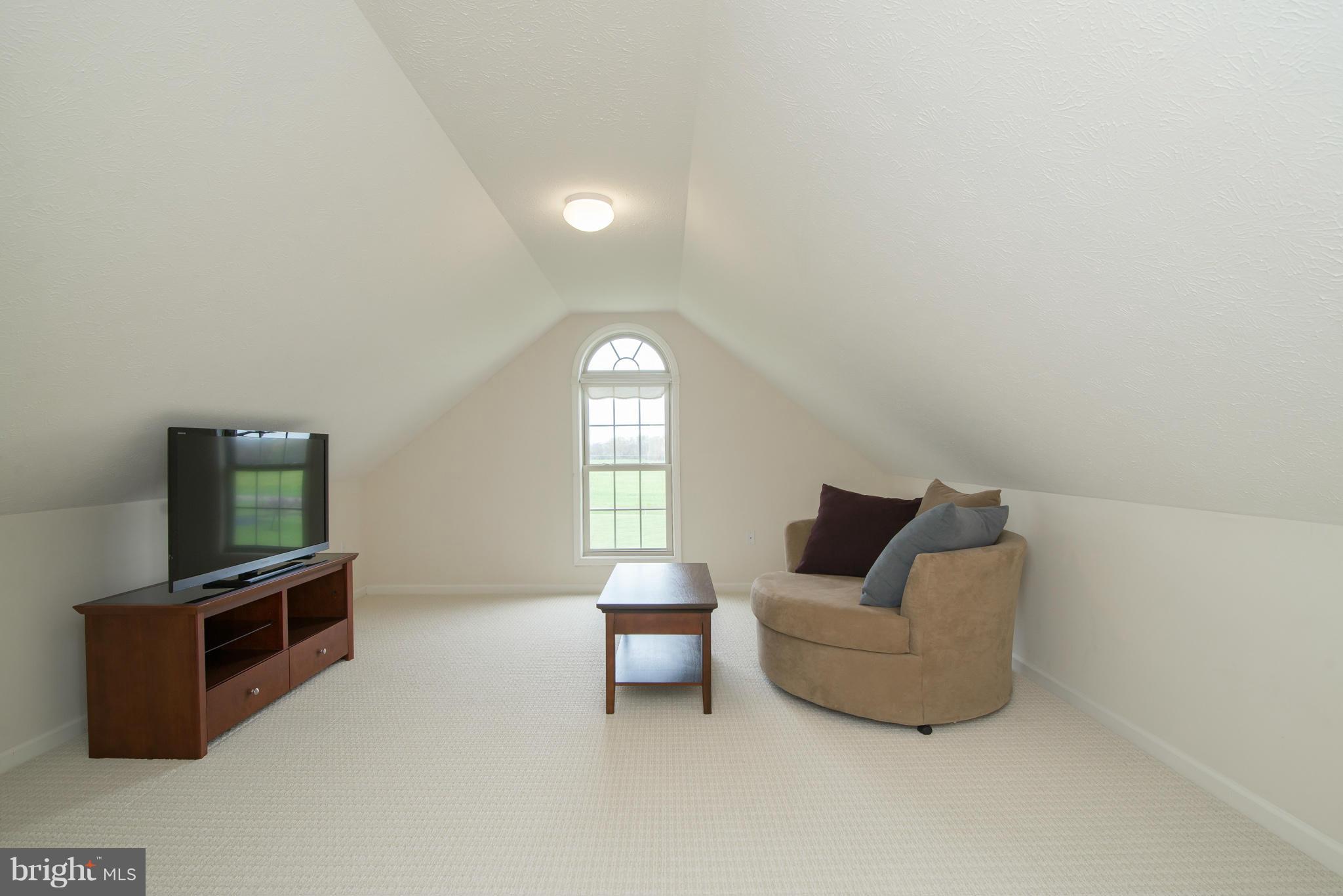 LOST ROAD ESTATES - Residential