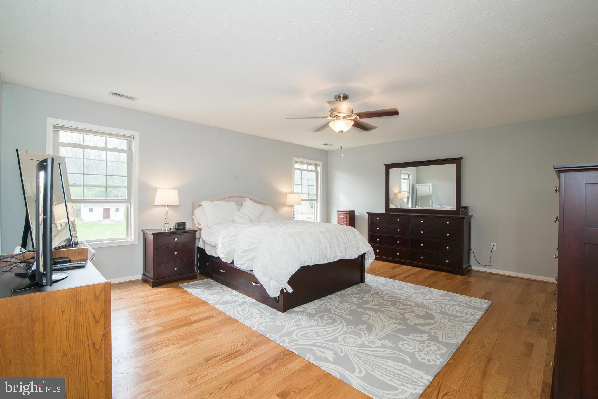 LOST ROAD ESTATES - Residential