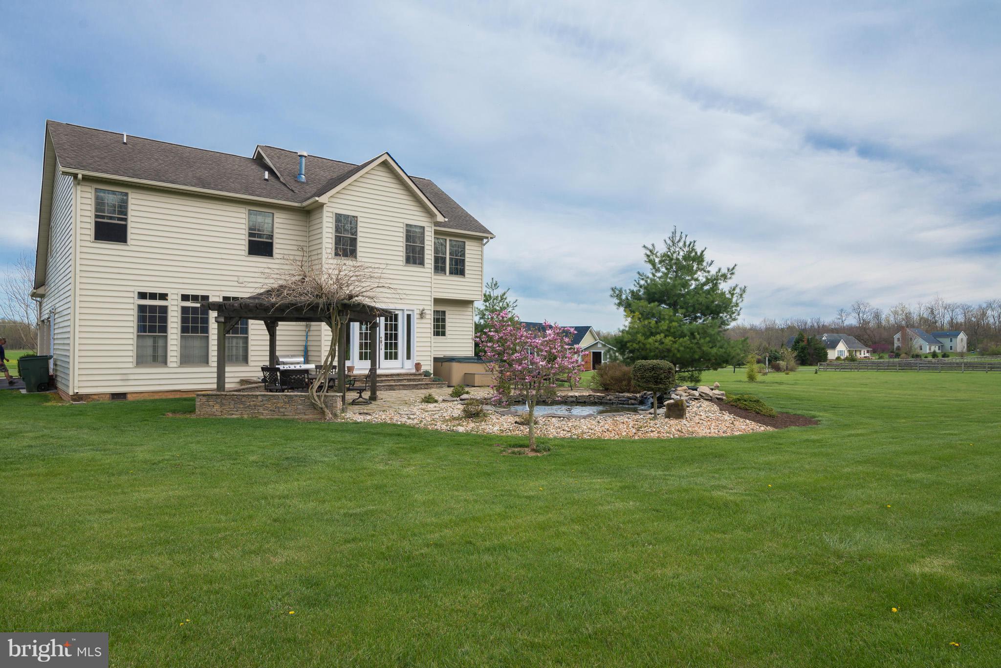 LOST ROAD ESTATES - Residential