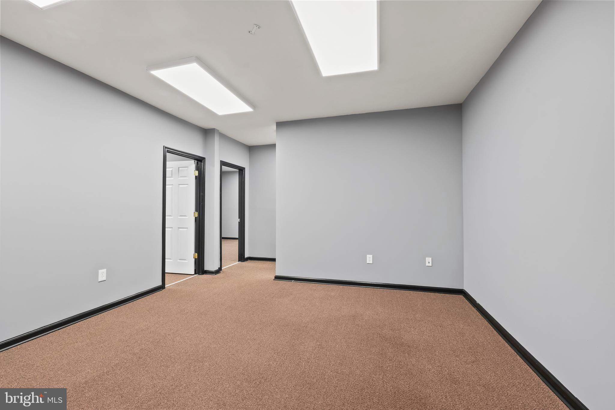 578 WATERLOO ROAD 1B