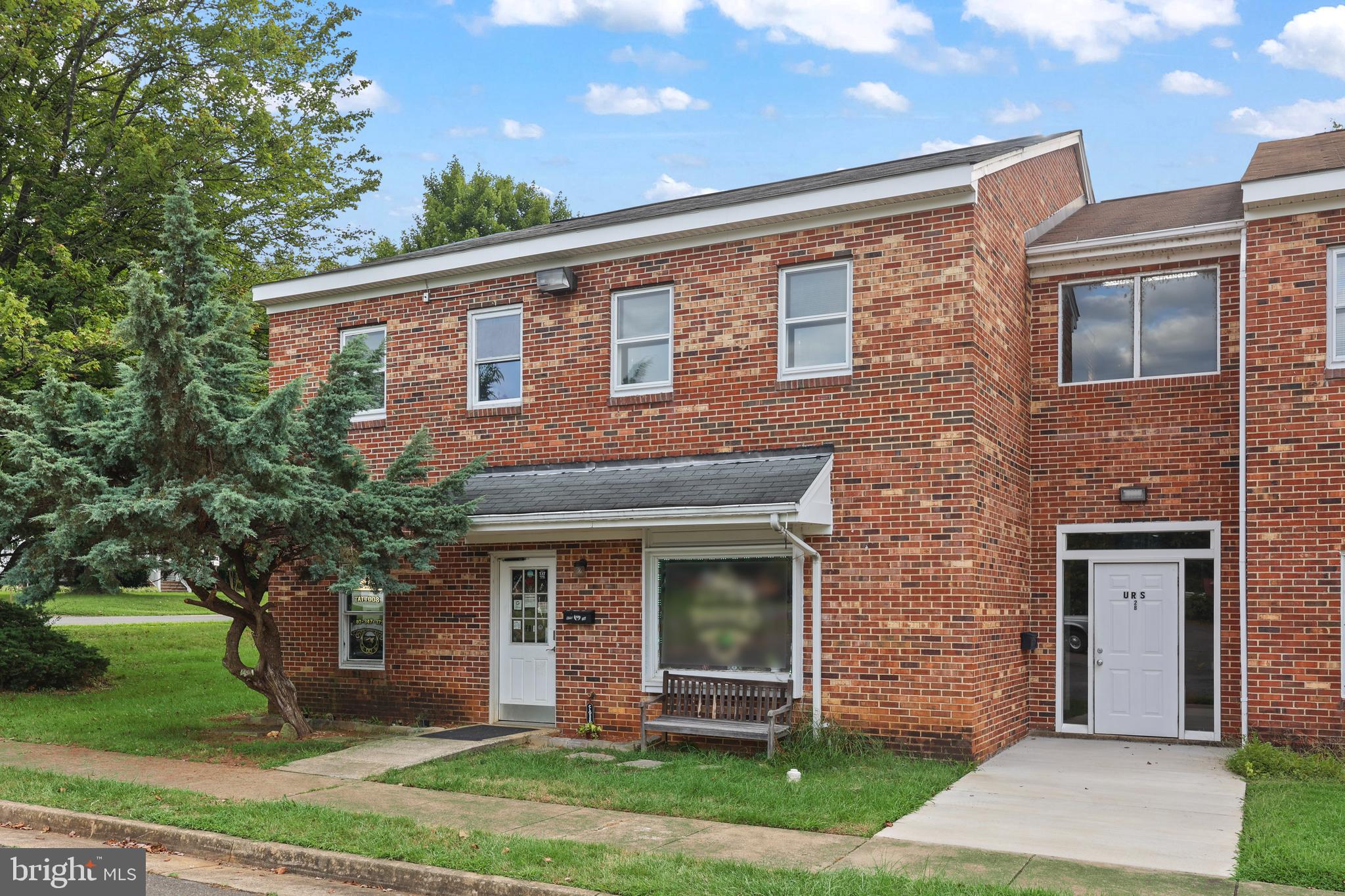 578 WATERLOO ROAD 1B