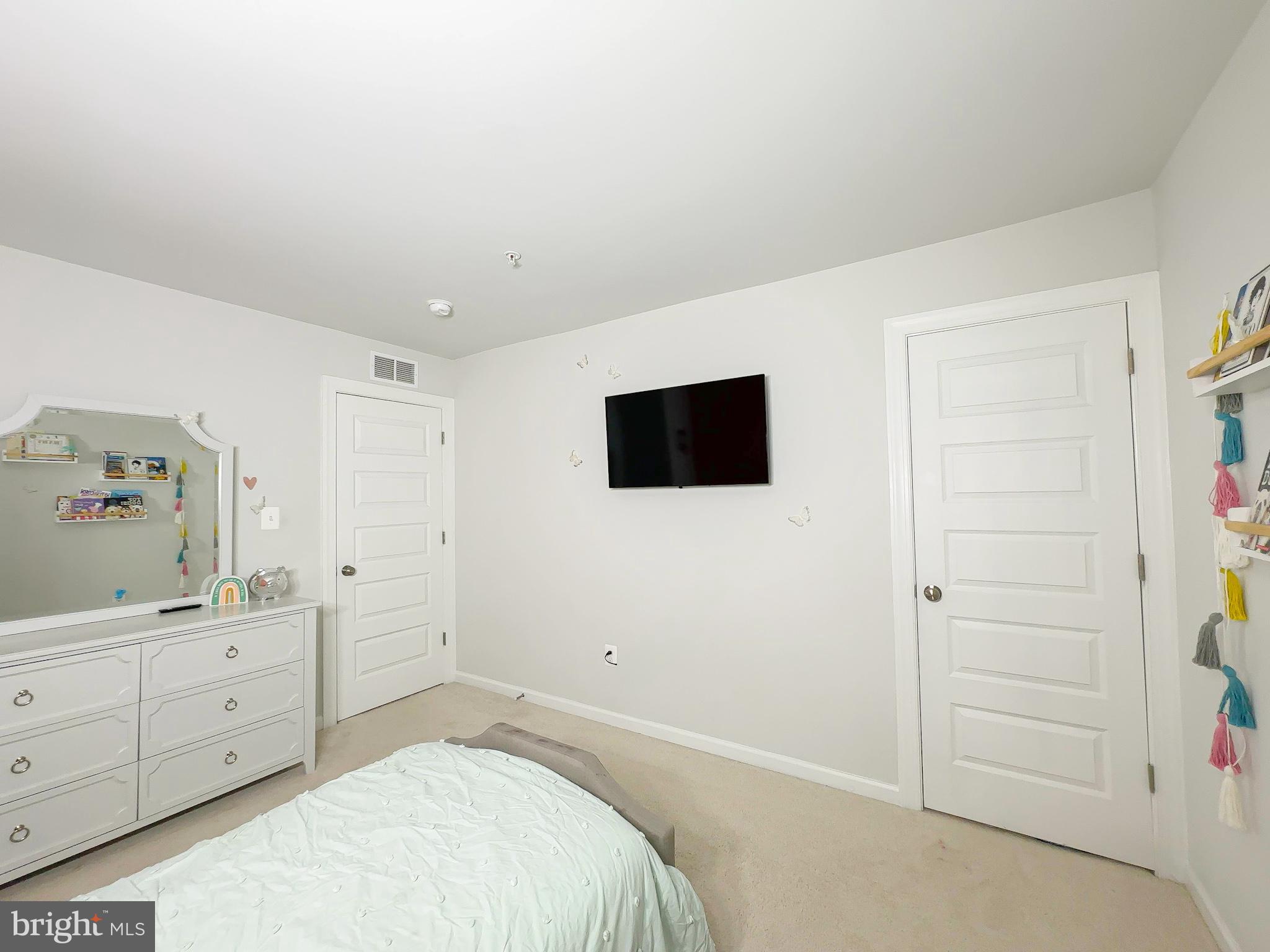 VILLAGES OF SAVANNAH - Residential