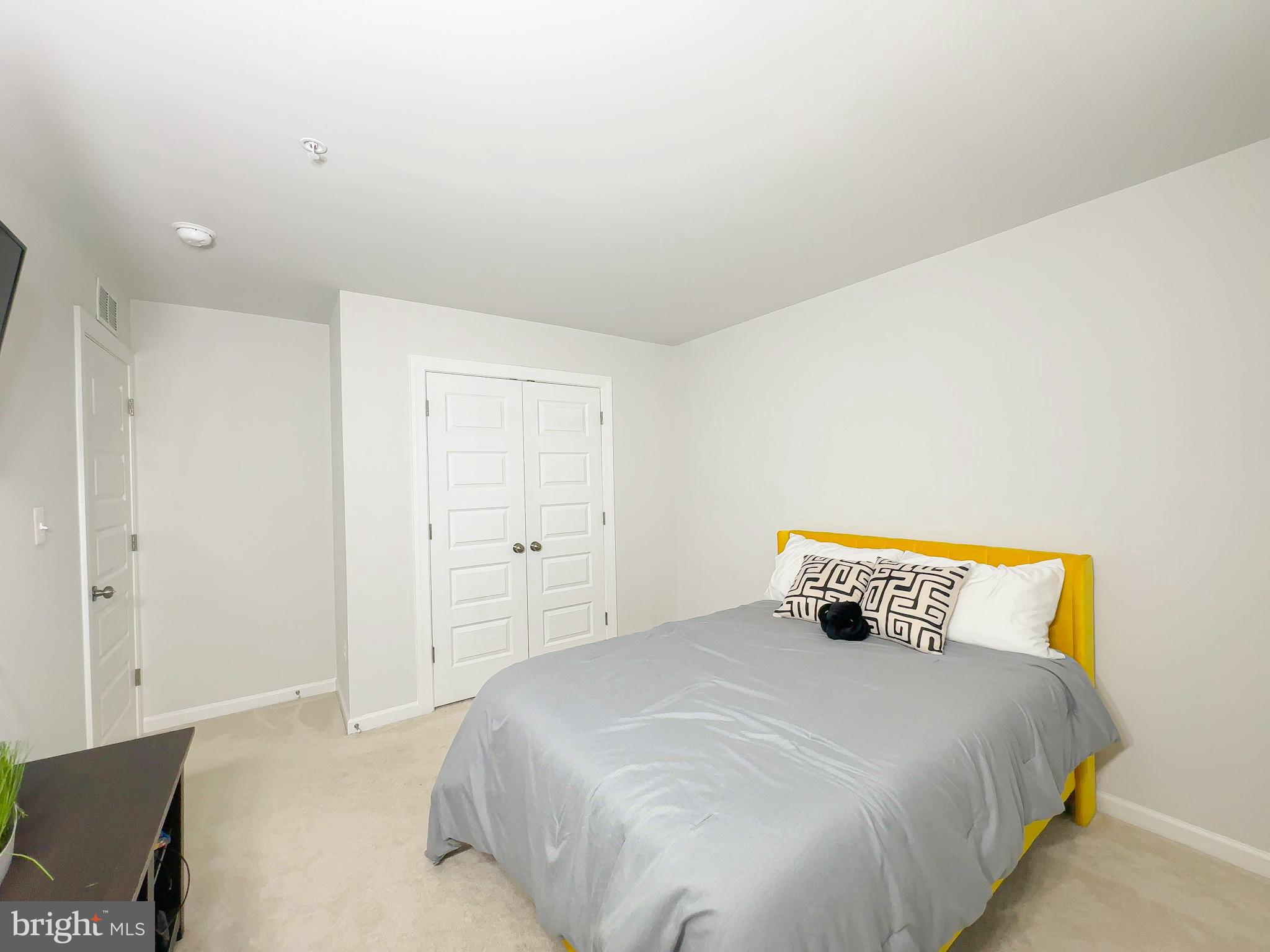 VILLAGES OF SAVANNAH - Residential