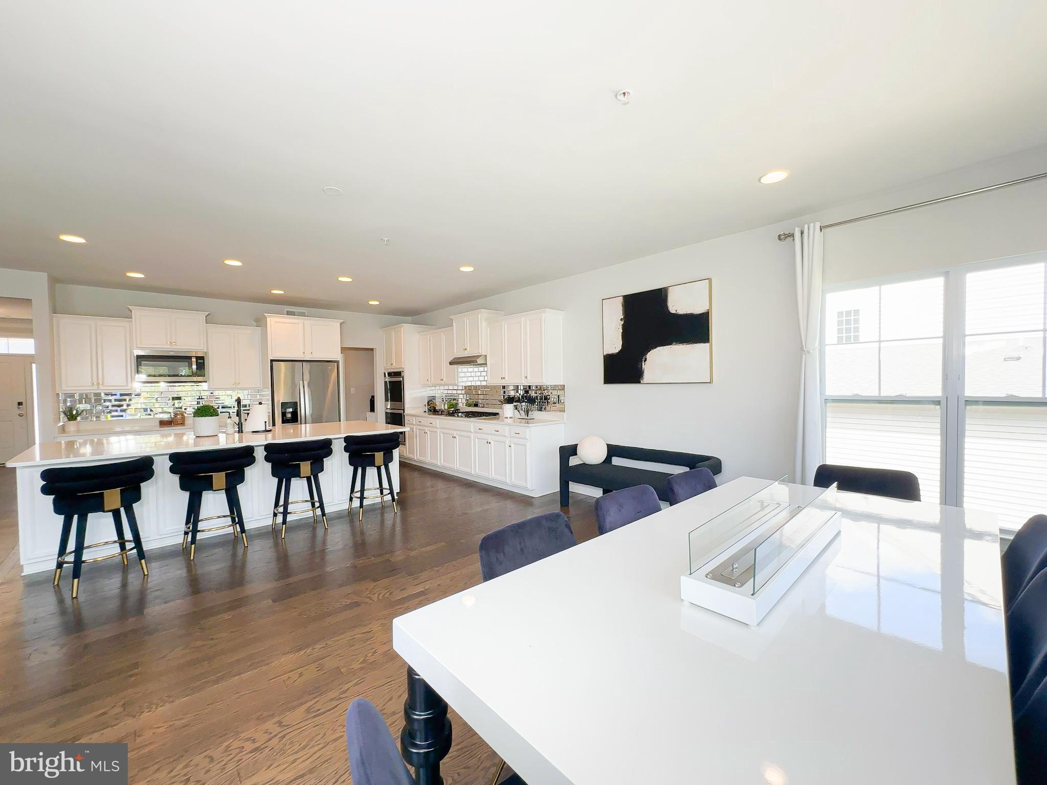 VILLAGES OF SAVANNAH - Residential