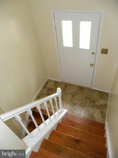 MEADOWLARK - Residential