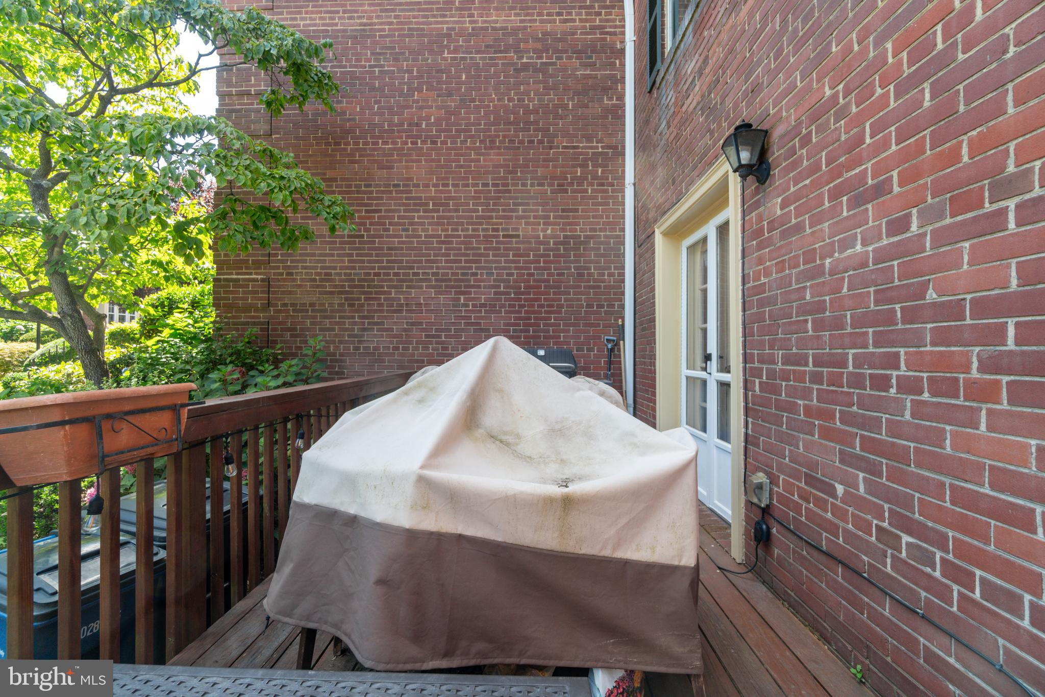 KENWOOD FOREST - Residential