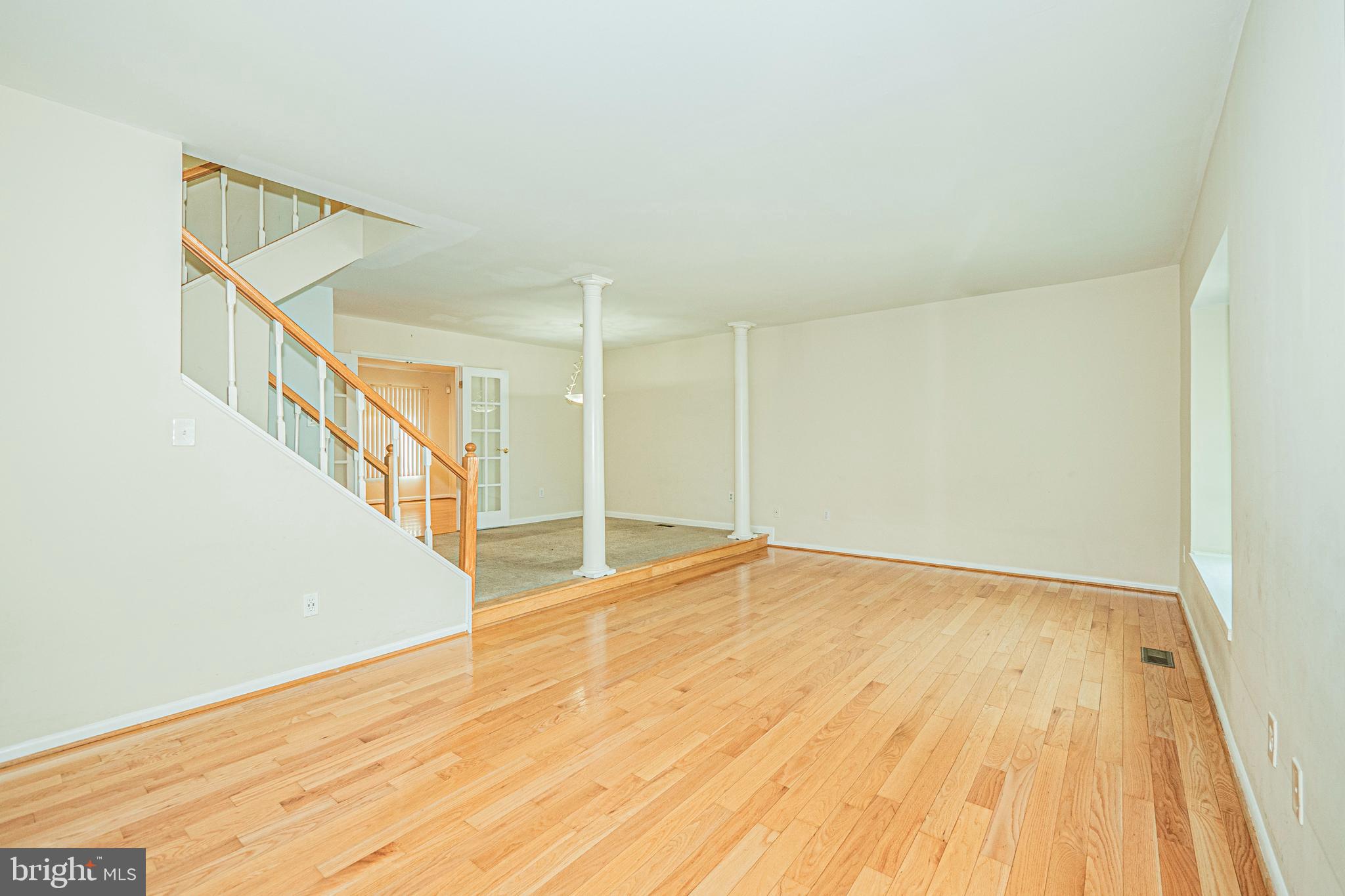 9962 LAKE LANDING