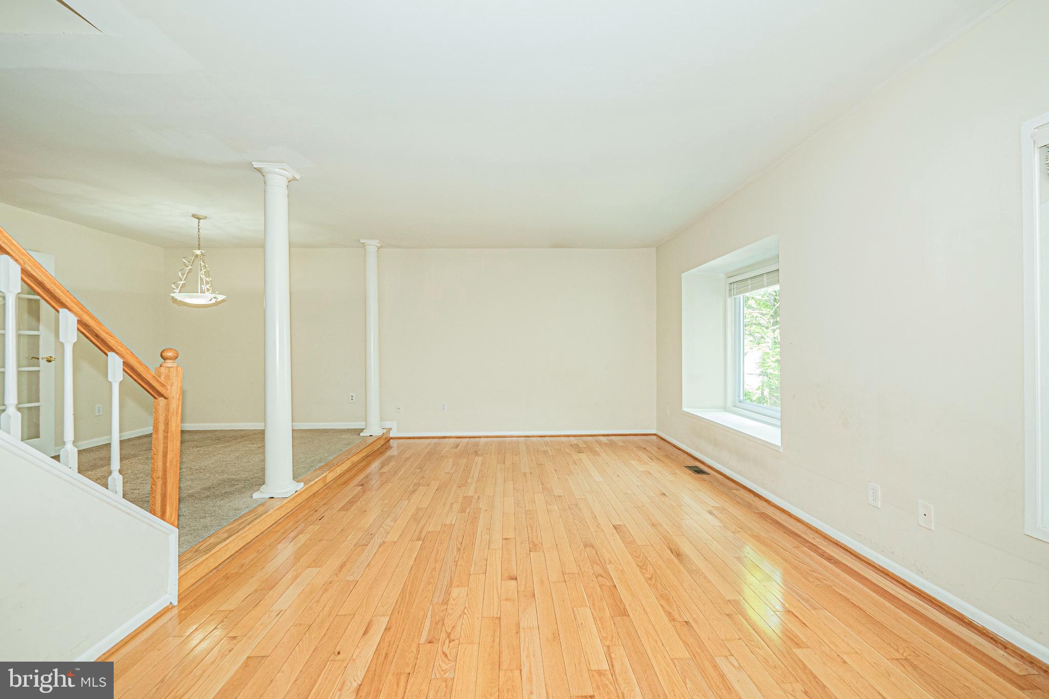 9962 LAKE LANDING