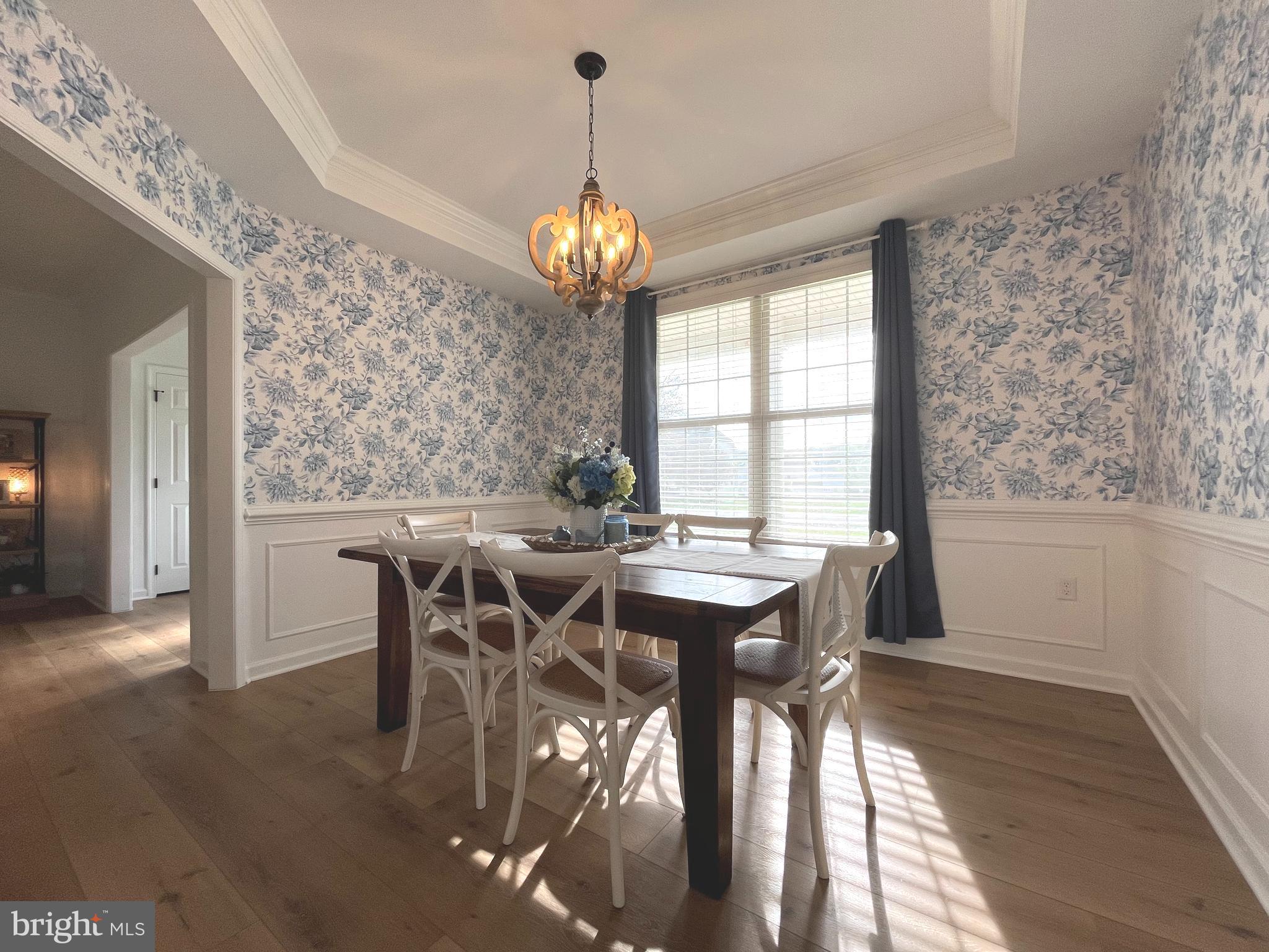 APPLE KNOLLS ESTATES - Residential