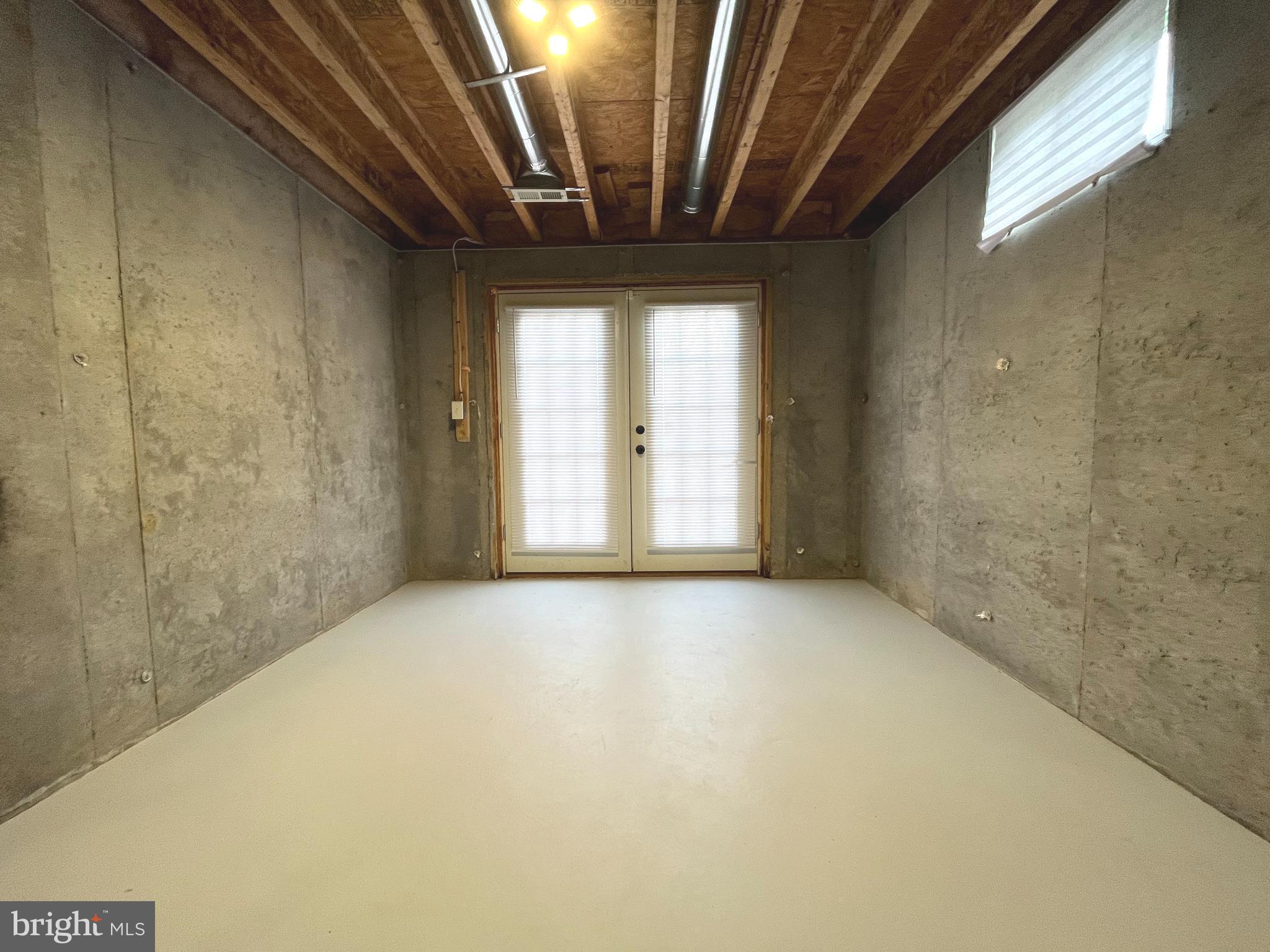 APPLE KNOLLS ESTATES - Residential