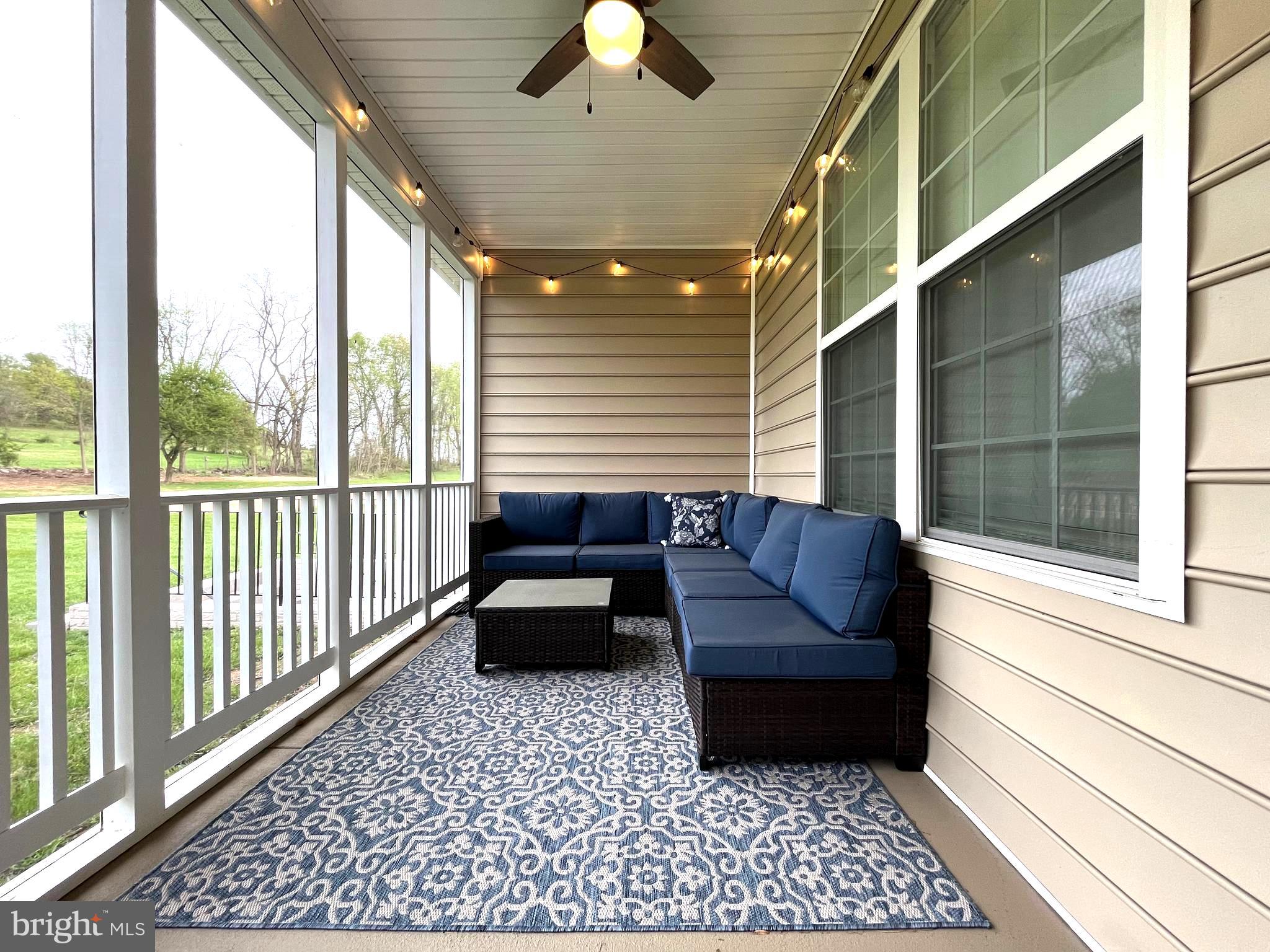 APPLE KNOLLS ESTATES - Residential